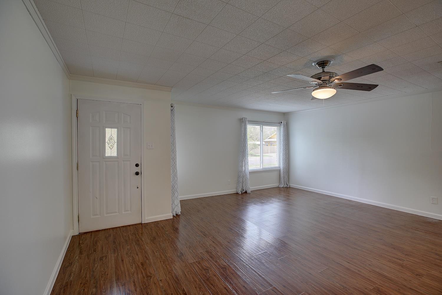 1307 Vine ST — photo 4