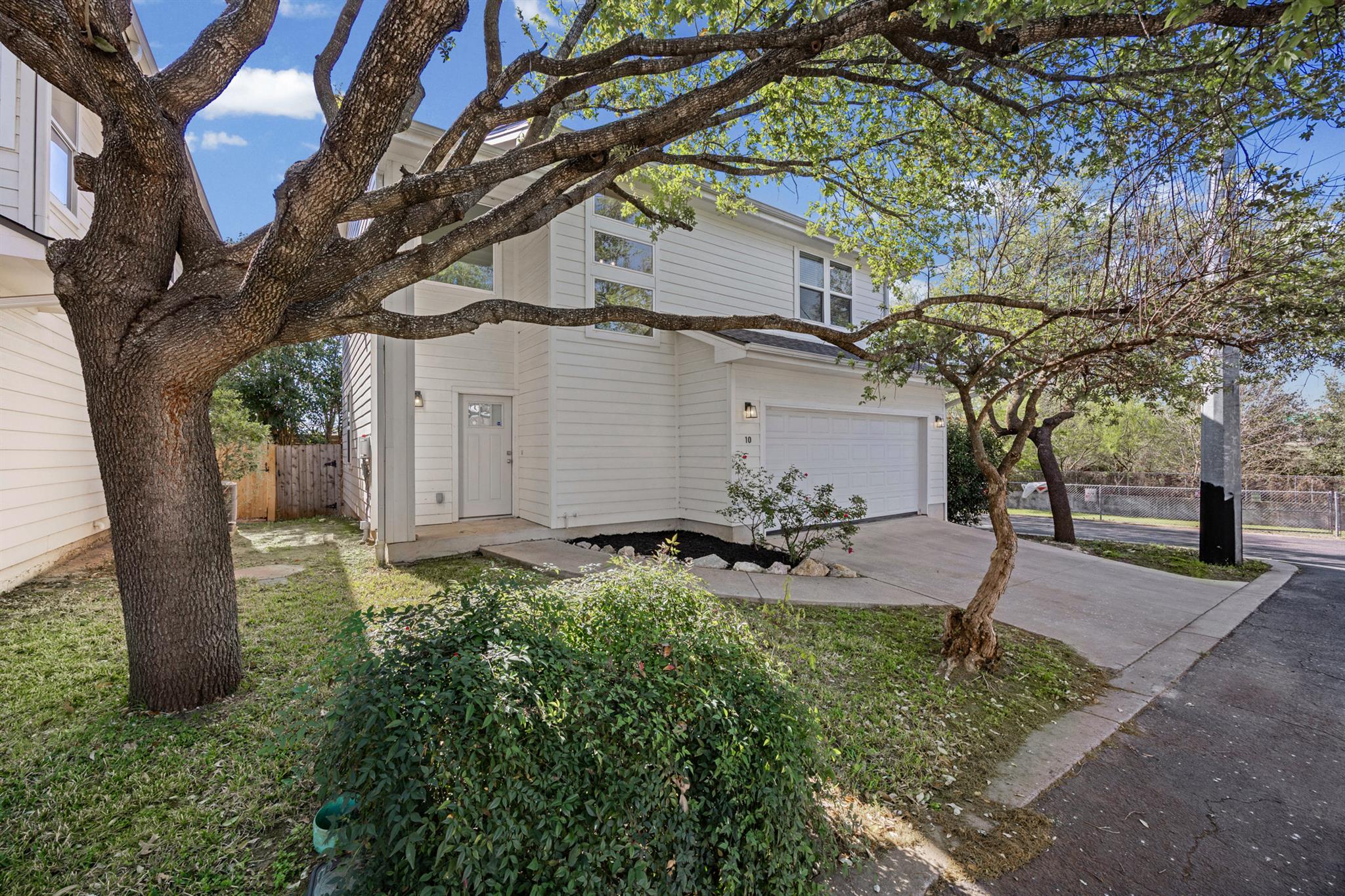 7312 Ben White BLVD #10 — photo 3