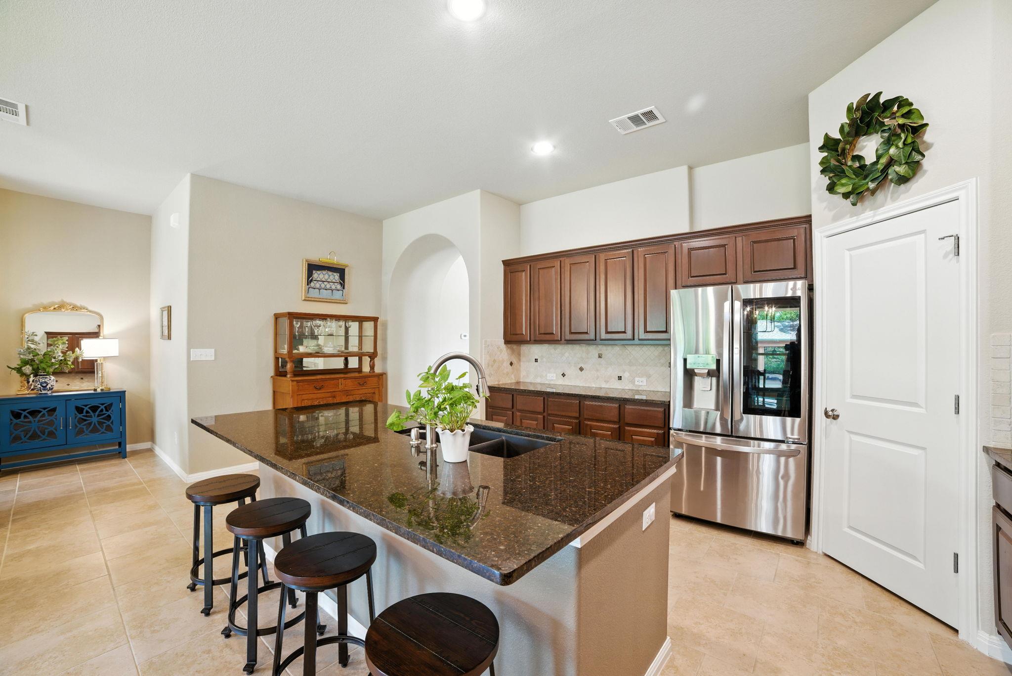 107 Tylee CIR — photo 3
