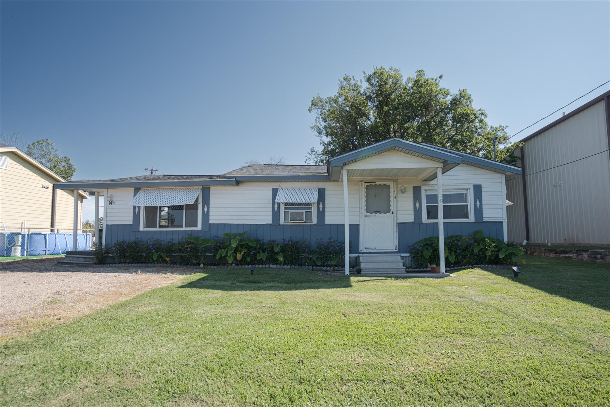 14 Post Oak Ave — photo 4