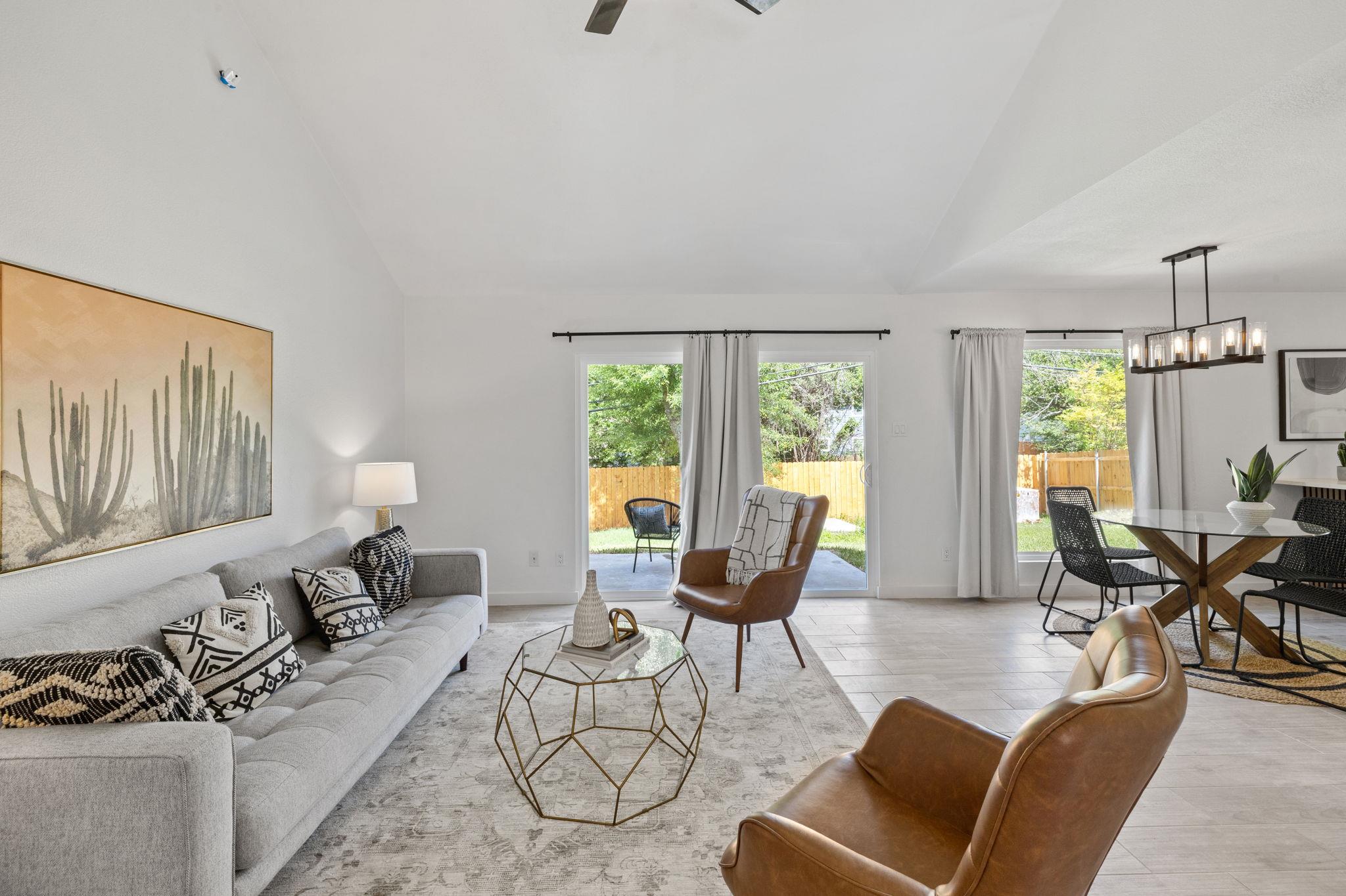 9502 Crown Ridge DR — photo 4