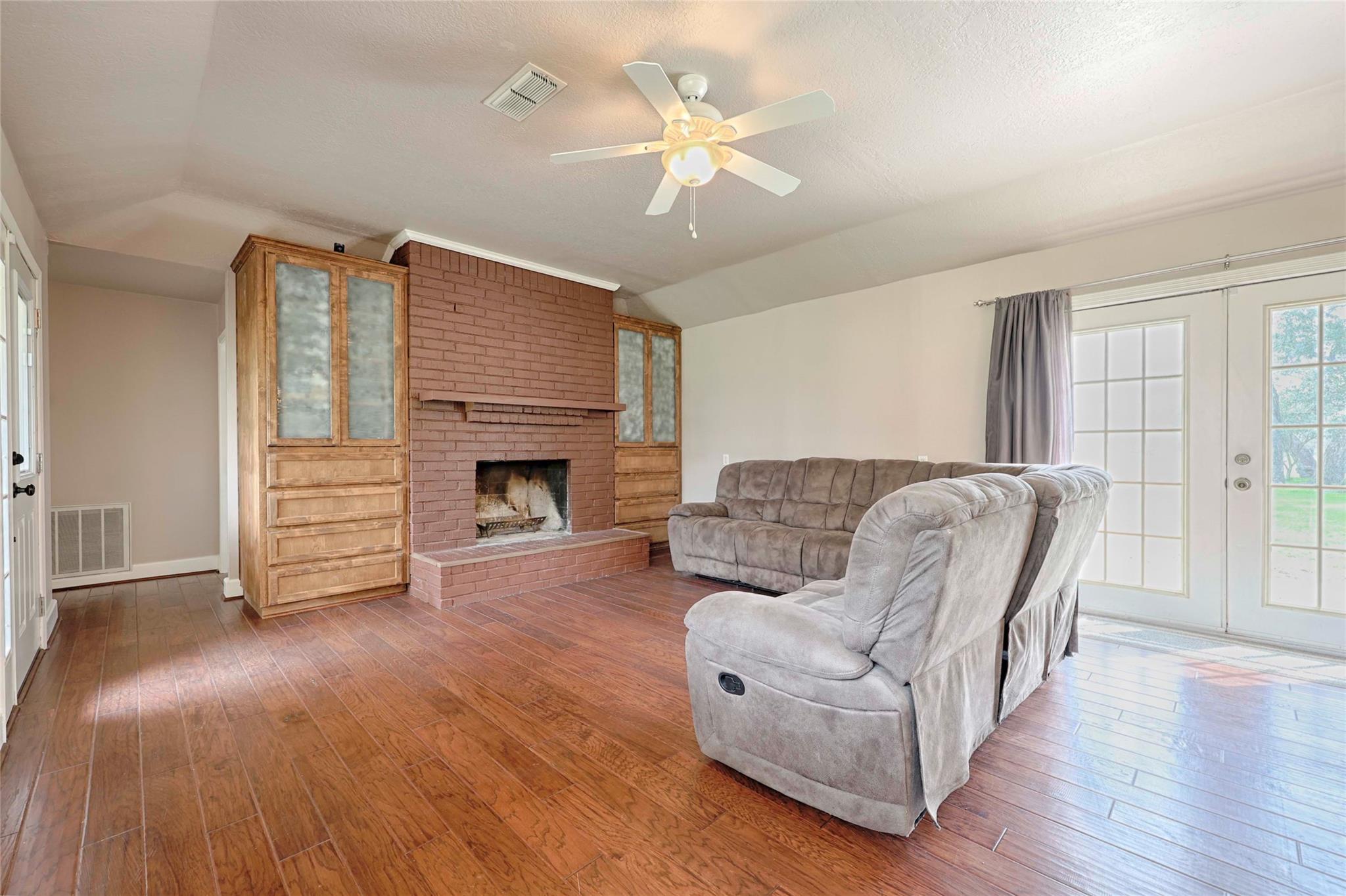 341 County Road 233 RD — photo 5