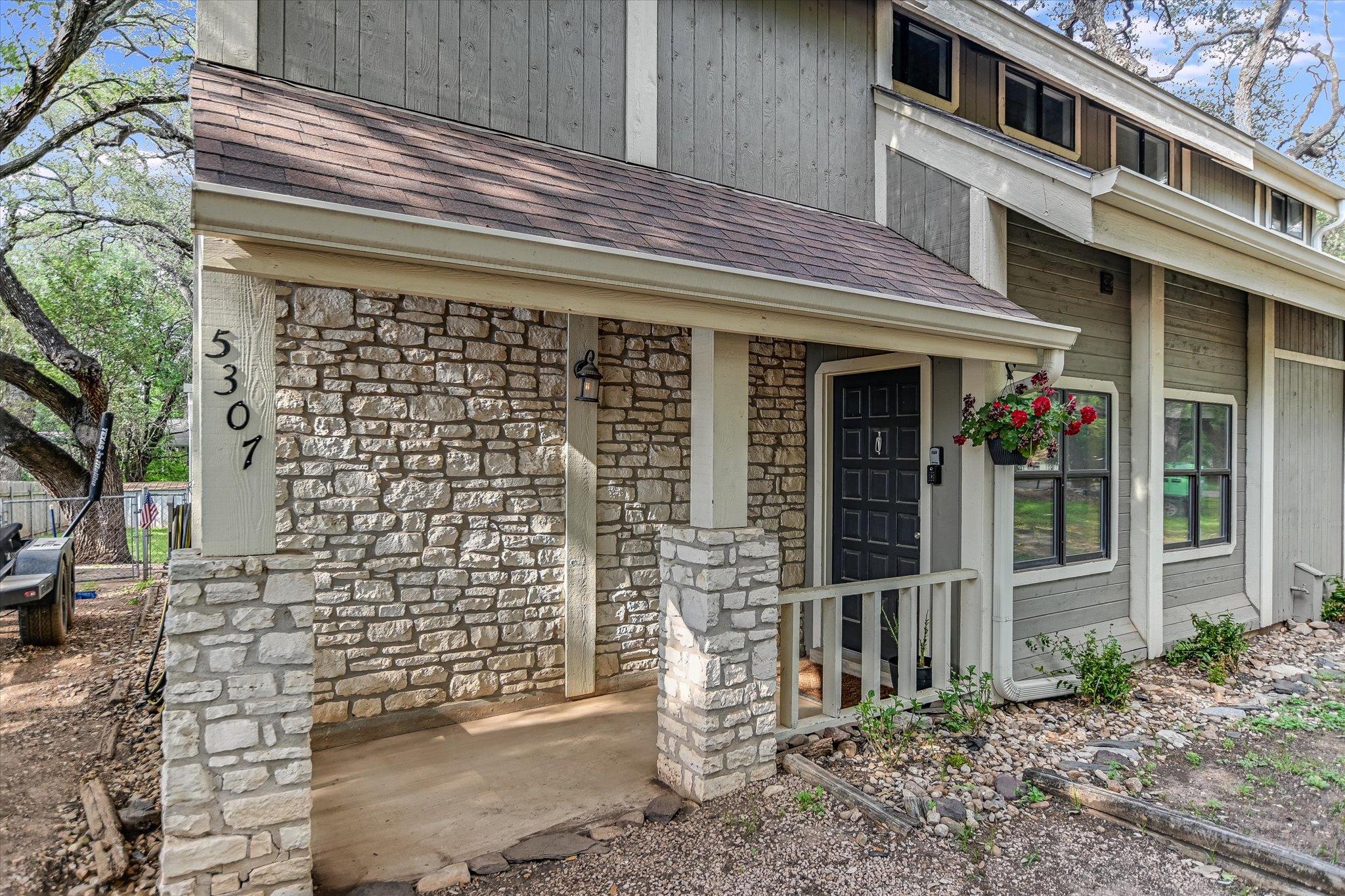 5307 Shady Oaks CIR — photo 4