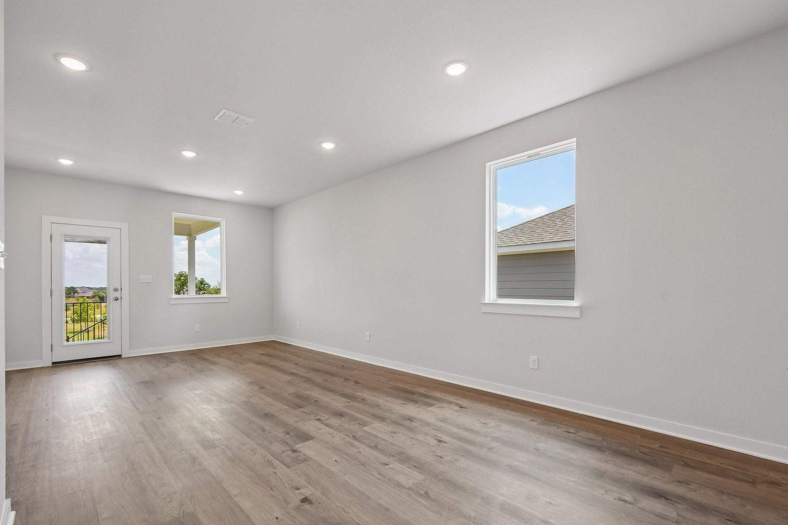 1209 Lavender WAY — photo 4