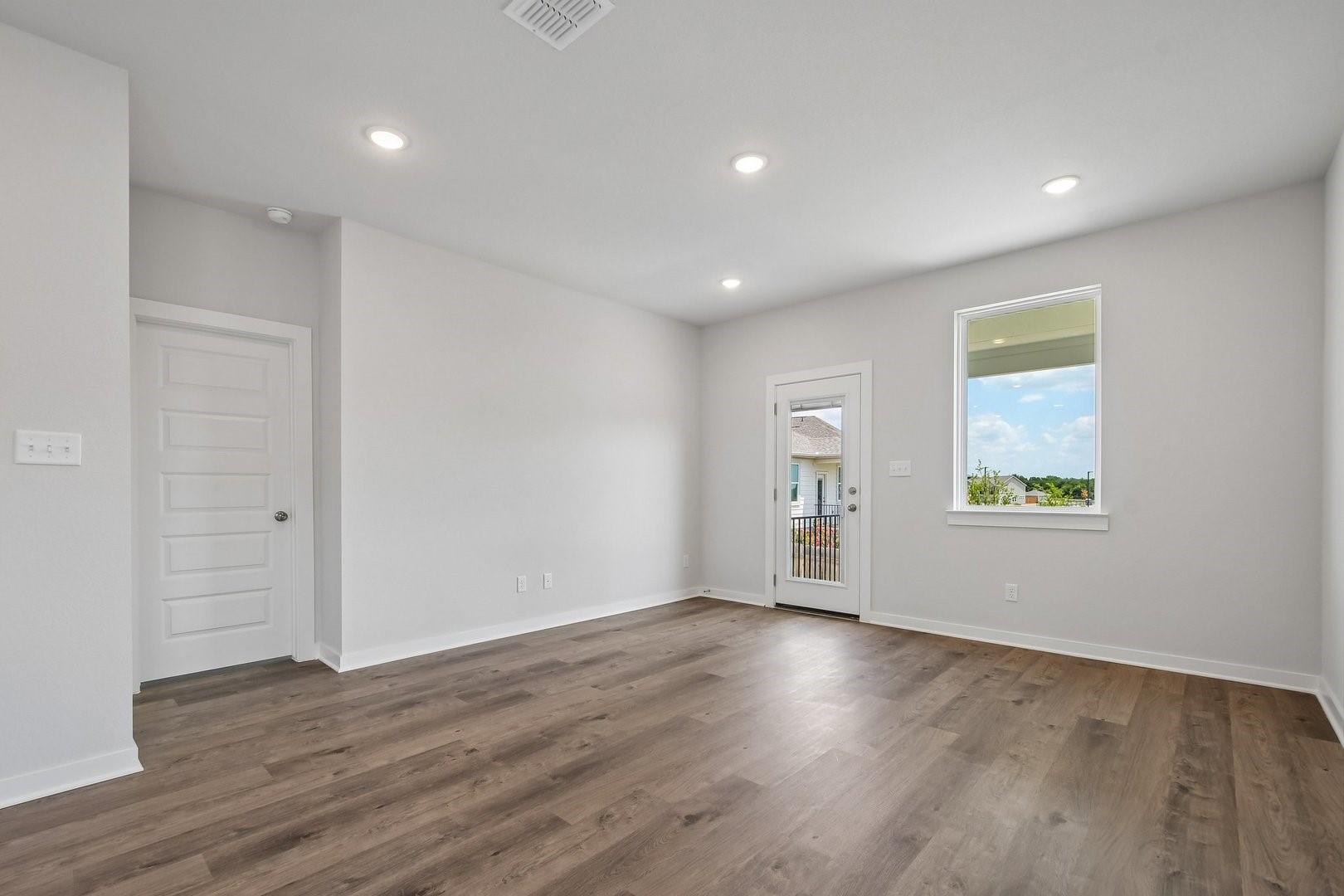 1209 Lavender WAY — photo 5