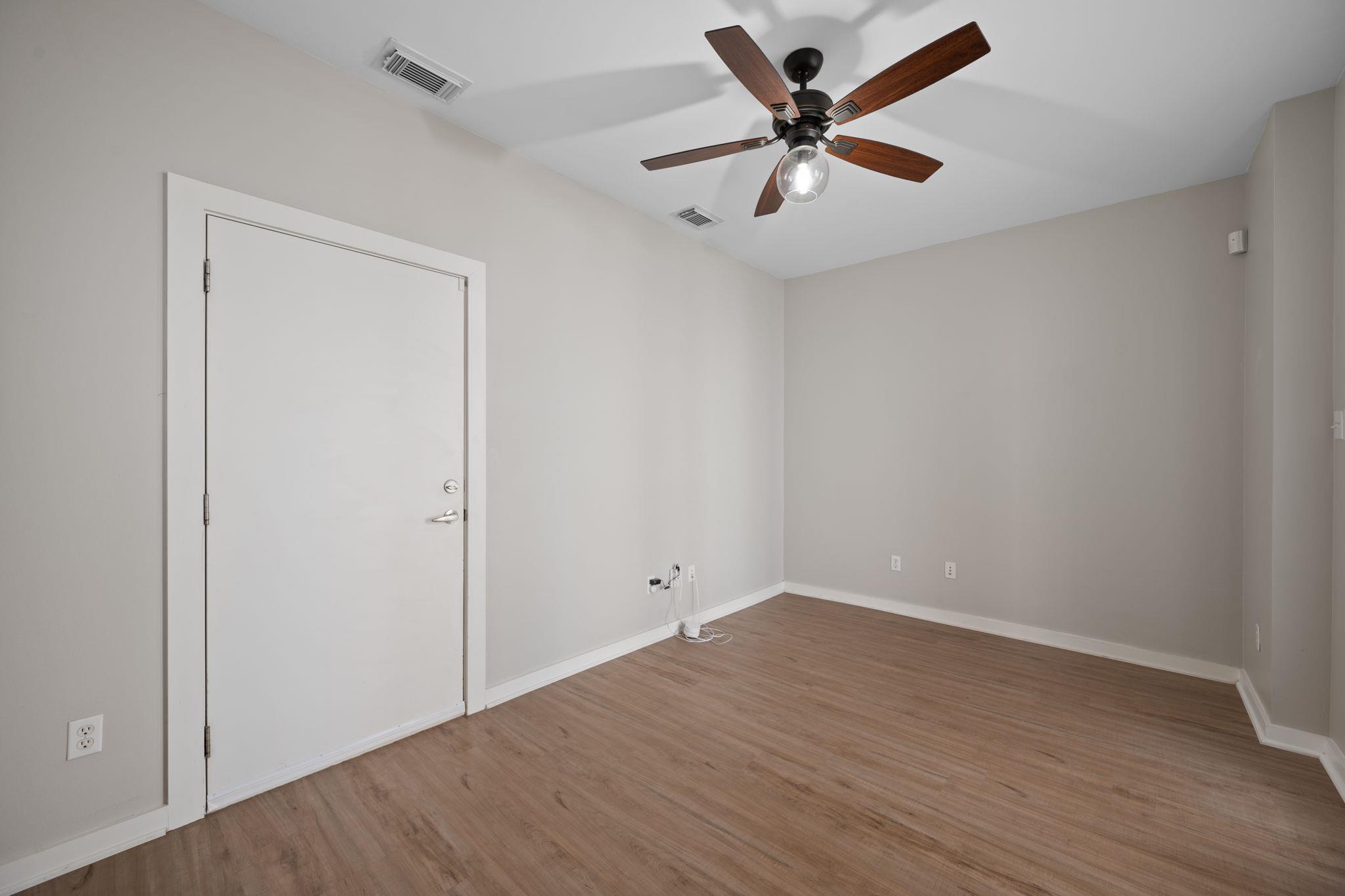 6000 S Congress Ave #302 — photo 5