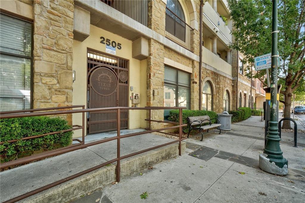 2505 San Gabriel ST #206 — photo 3