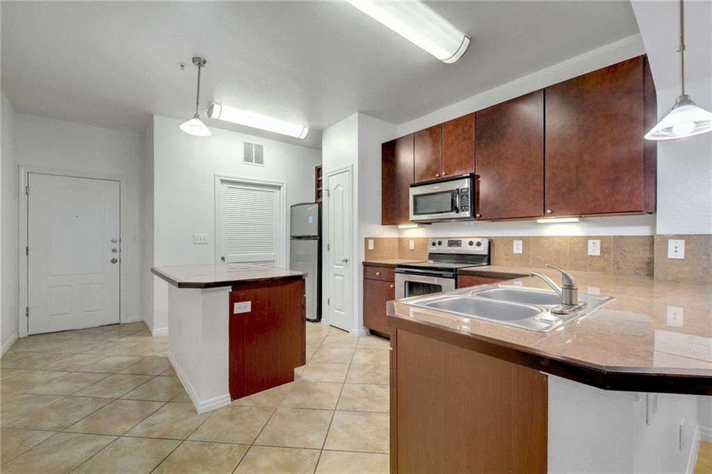 2505 San Gabriel ST #206 — photo 5