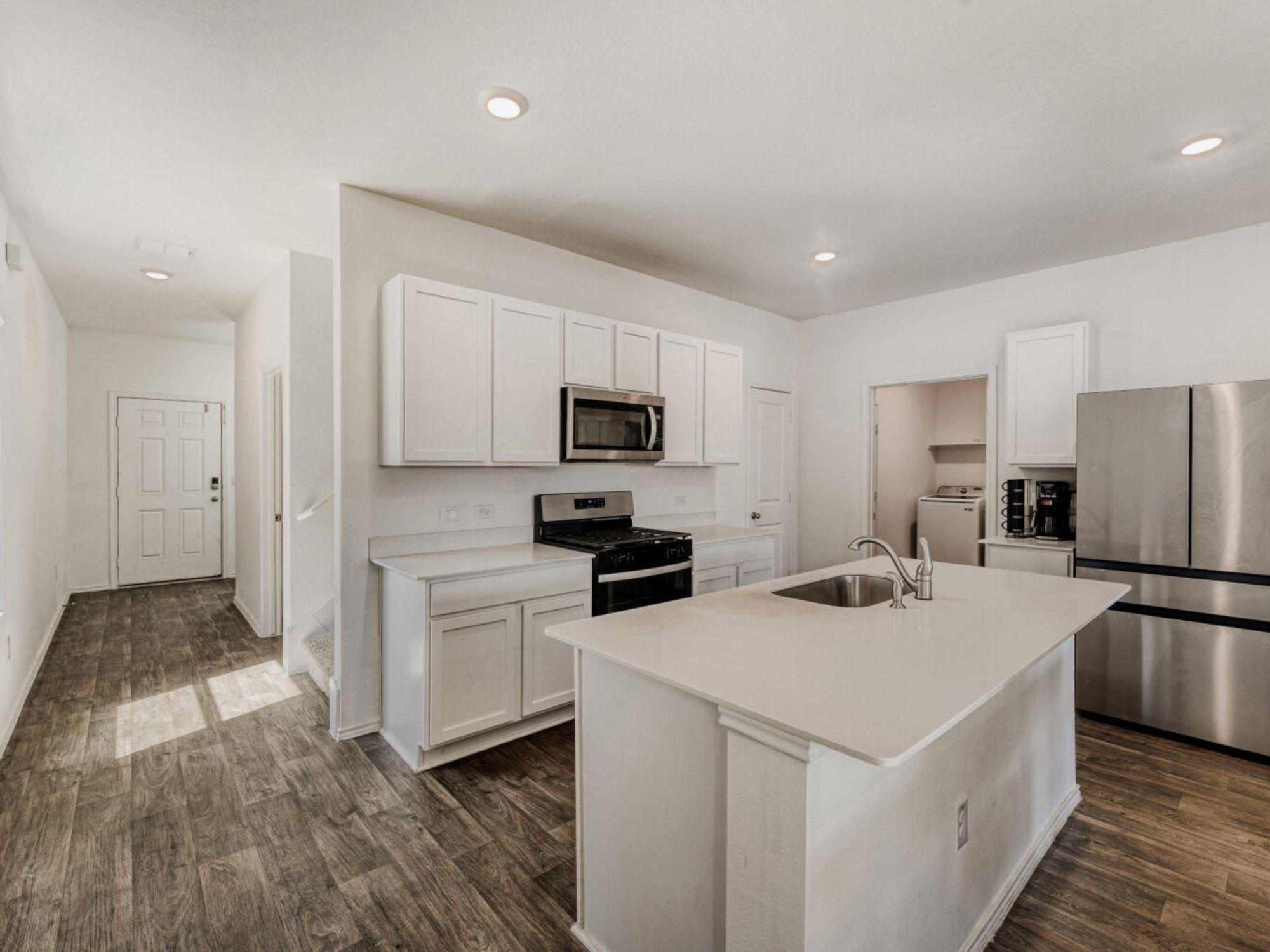 12421 Silversmith LN — photo 4