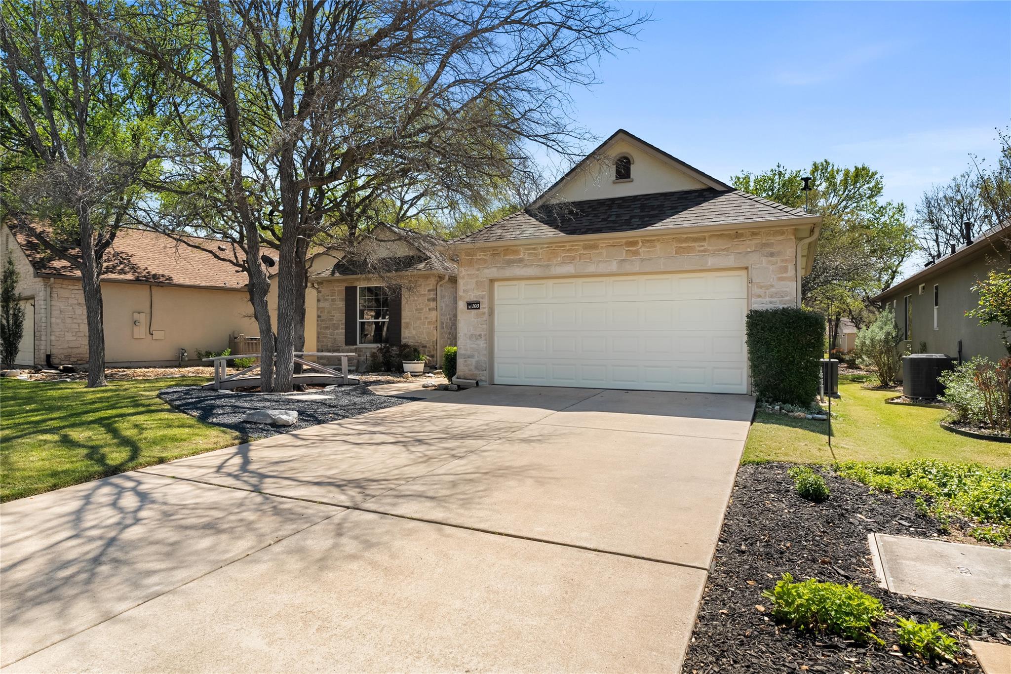103 Harness LN — photo 4