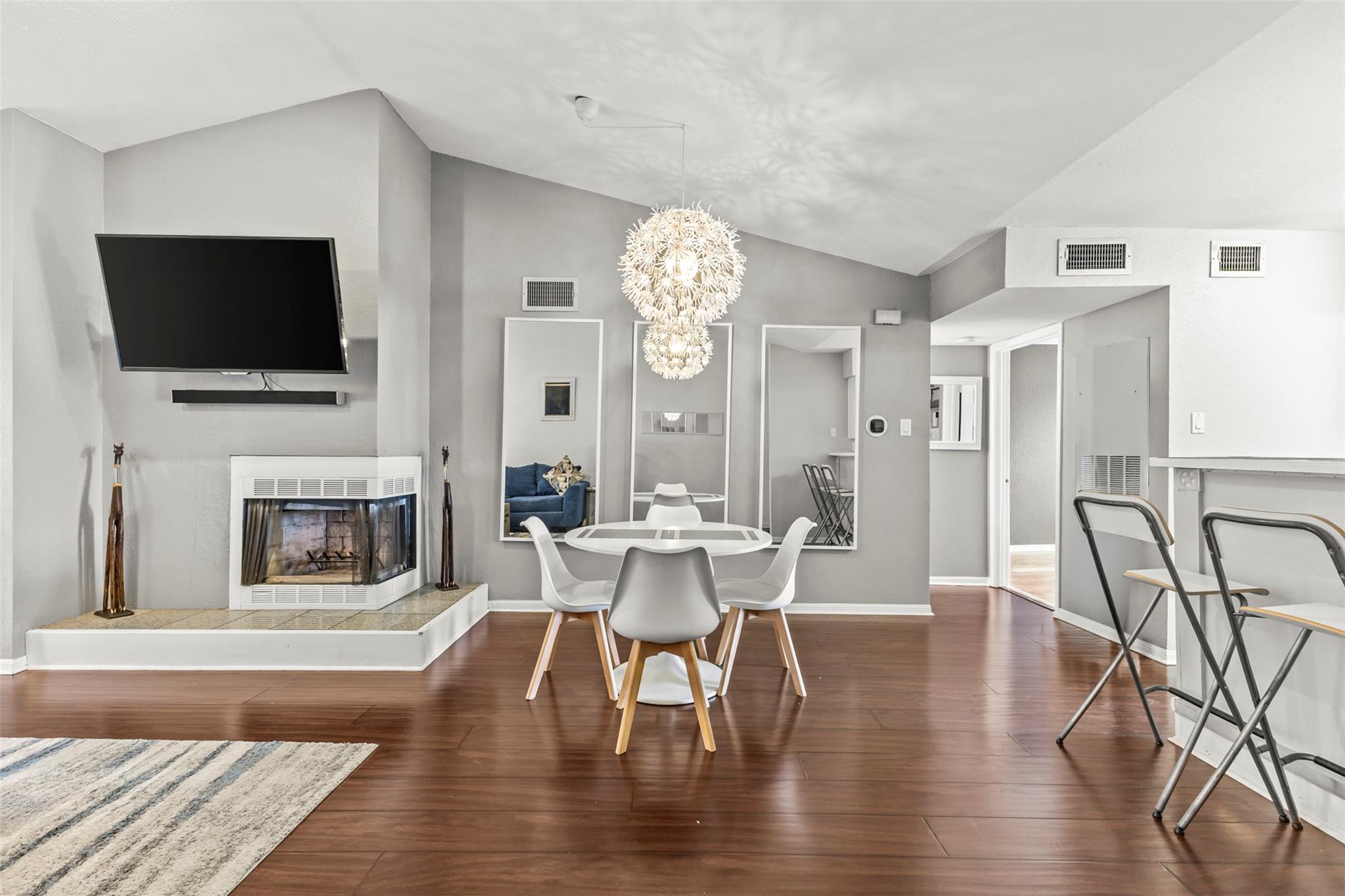2450 Wickersham LN #1606 — photo 3