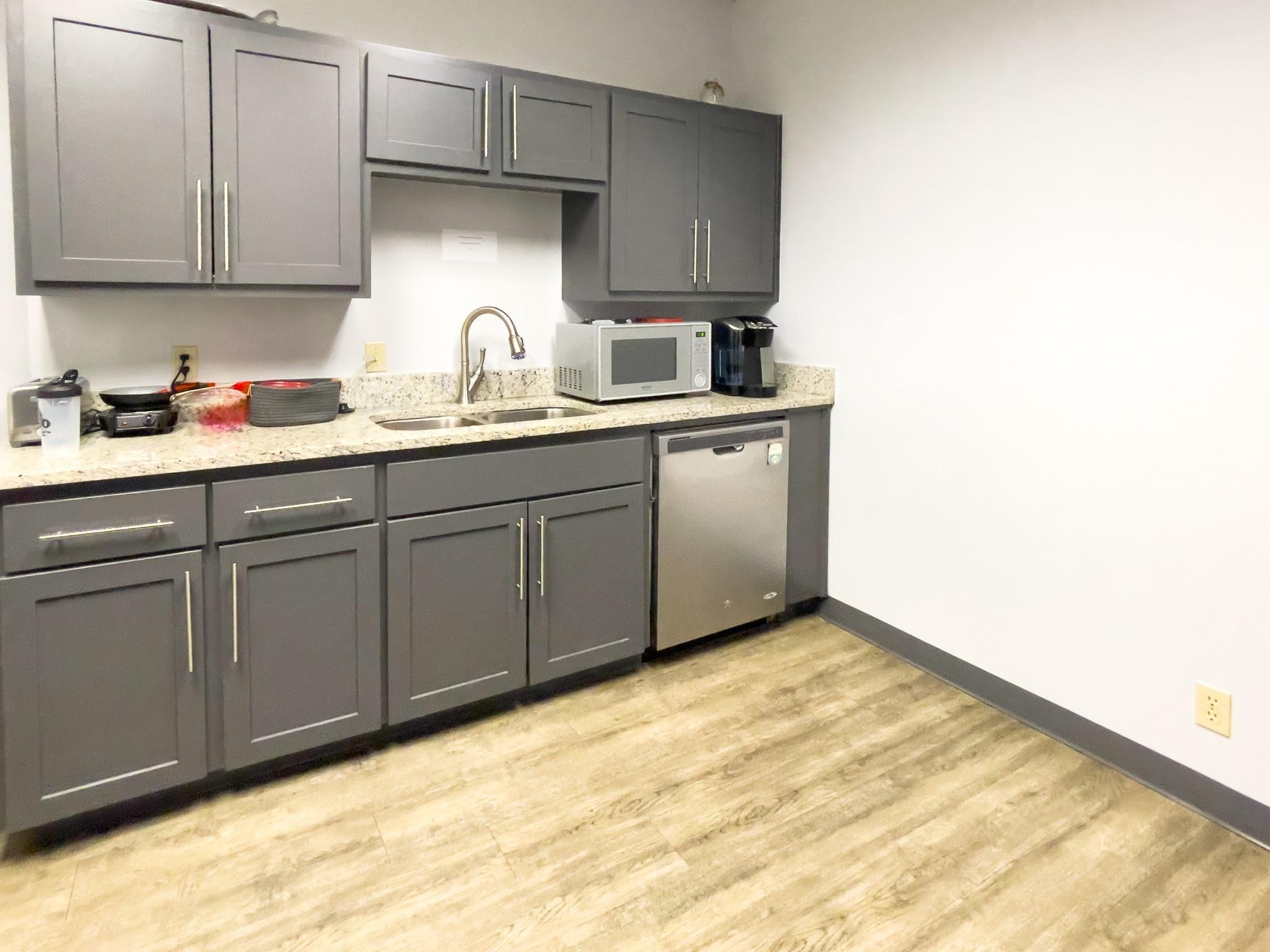 1613 Capital Of Tx suite#222 Highway #222 — photo 4