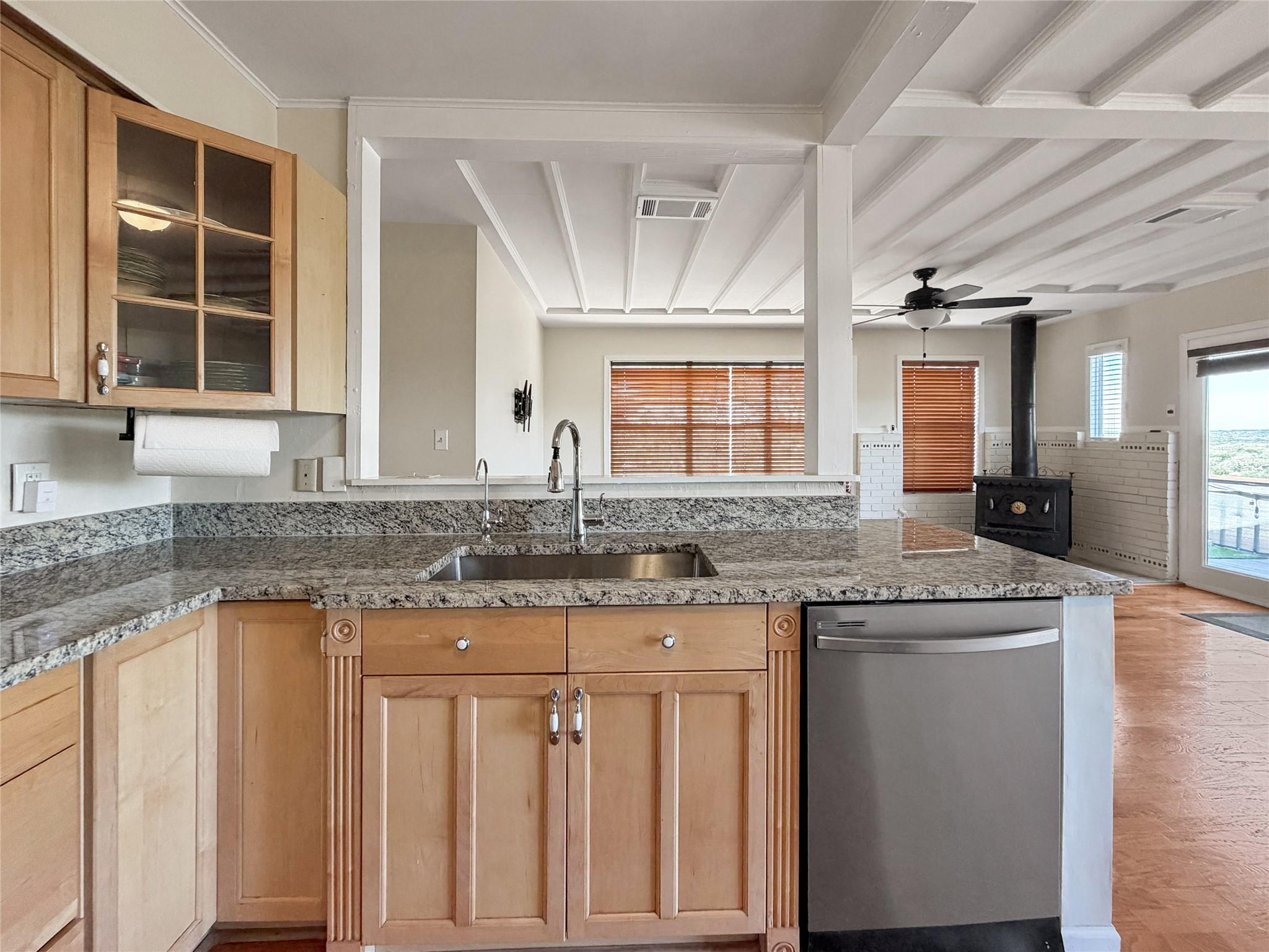 231 Vip DR — photo 4