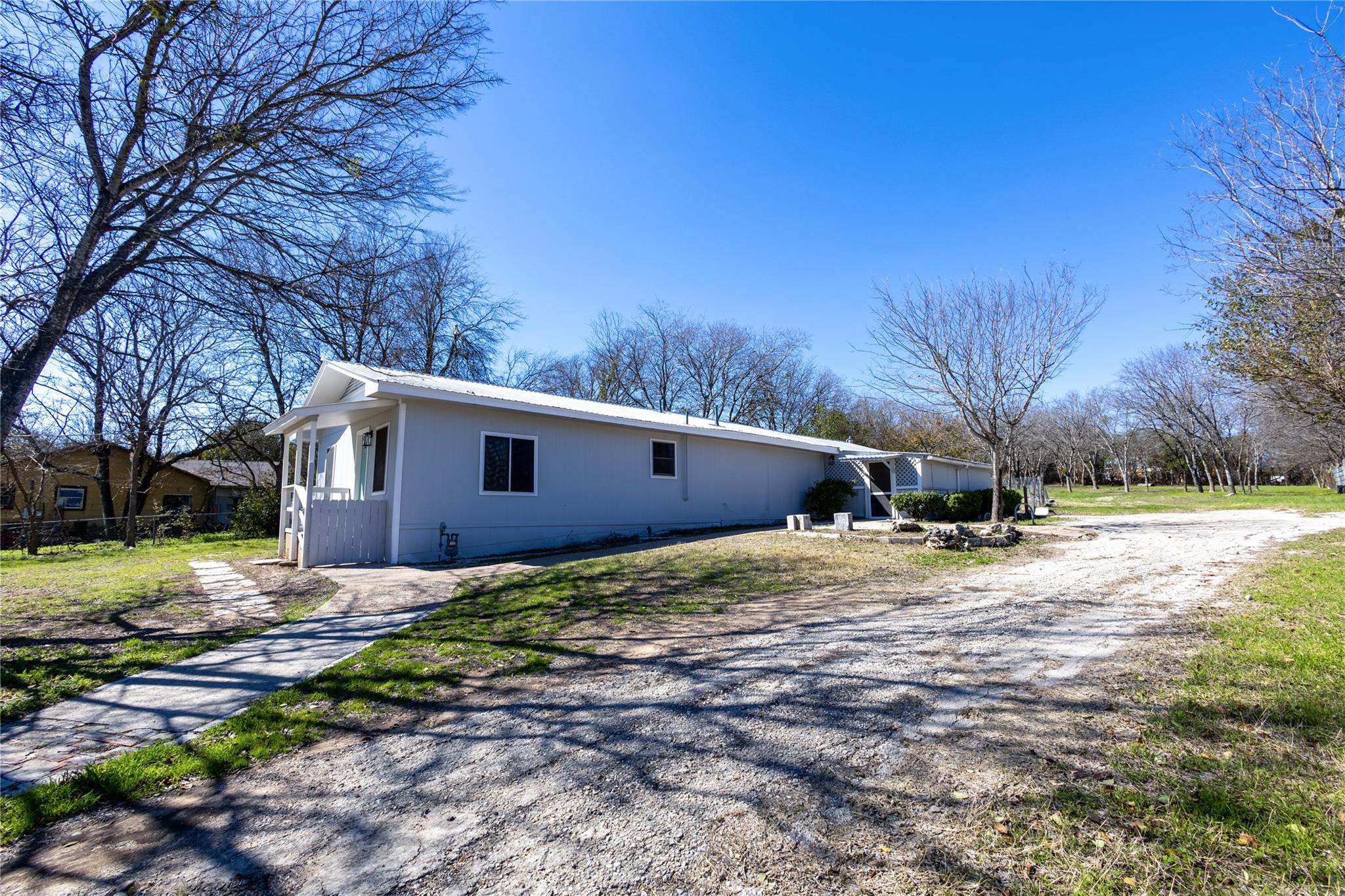 2304 Thrasher LN #A — photo 4