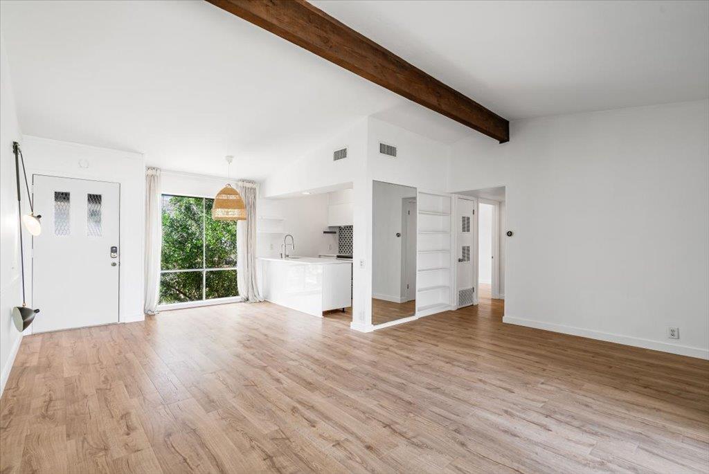 1304 Mariposa DR #206 — photo 4