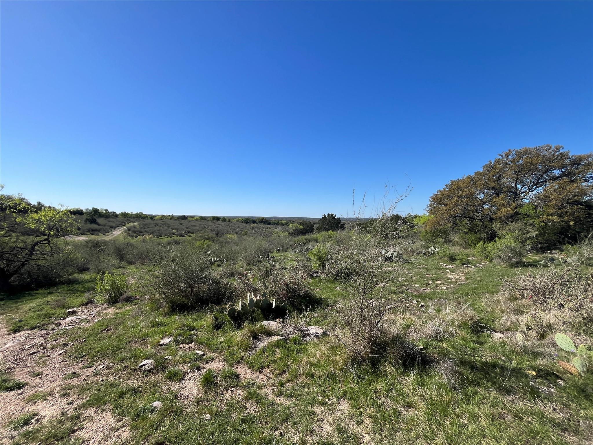 1218 Private Road 1377 — photo 3