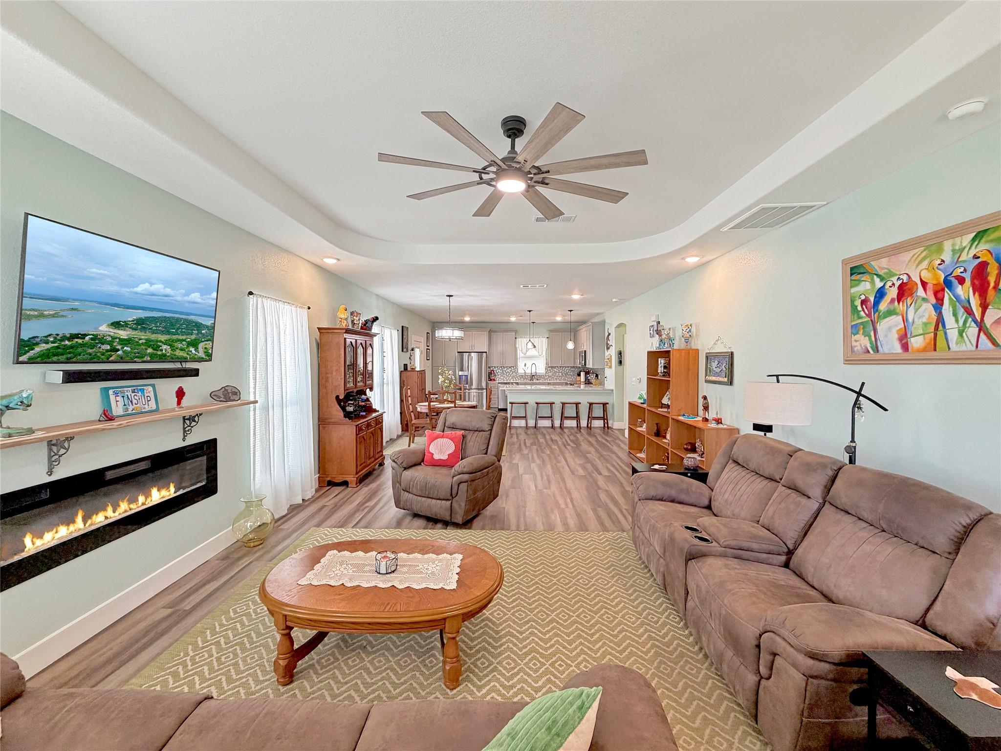 2872 Lakeview DR — photo 4