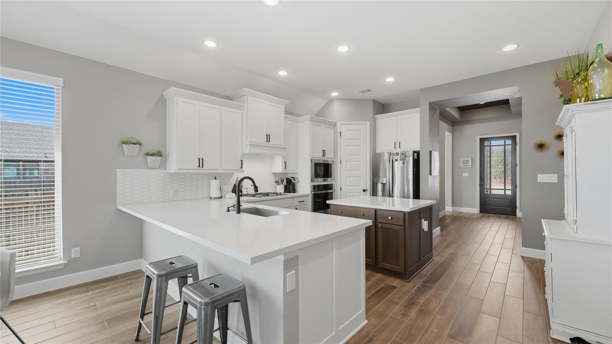 344 Carpenter Hill DR — photo 3