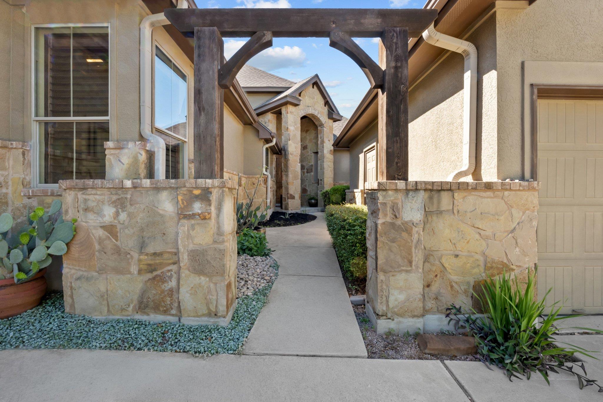 22204 Red Yucca RD — photo 5