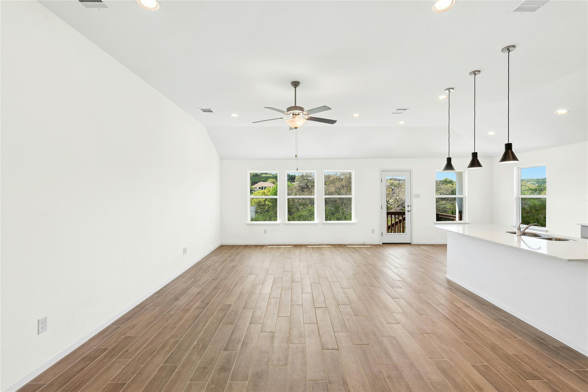 4112 Rockwood DR — photo 3