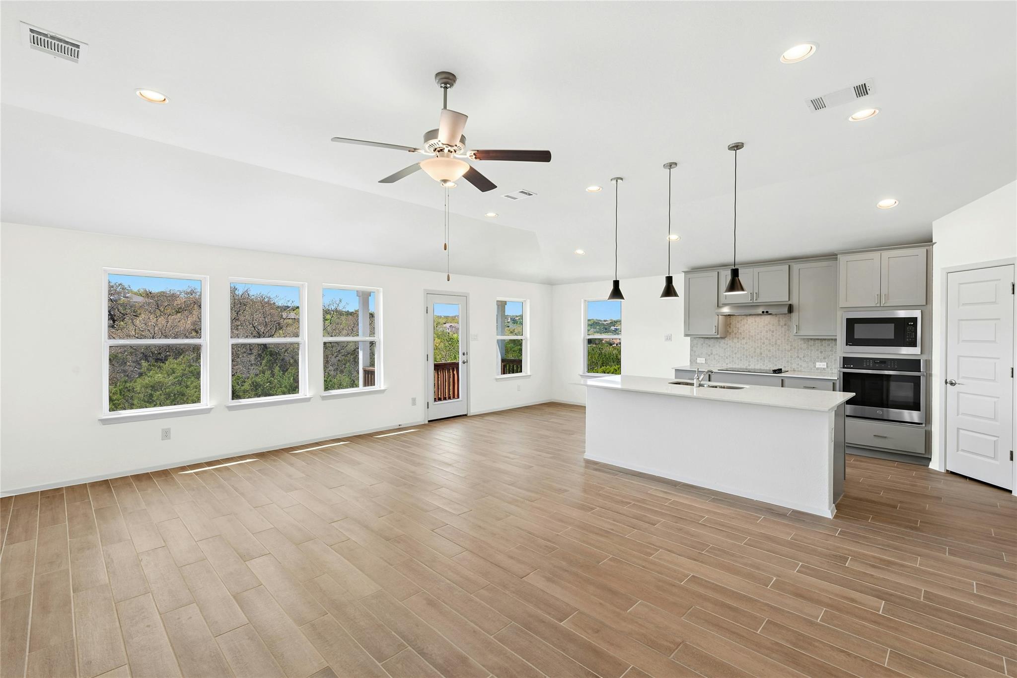 4112 Rockwood DR — photo 4