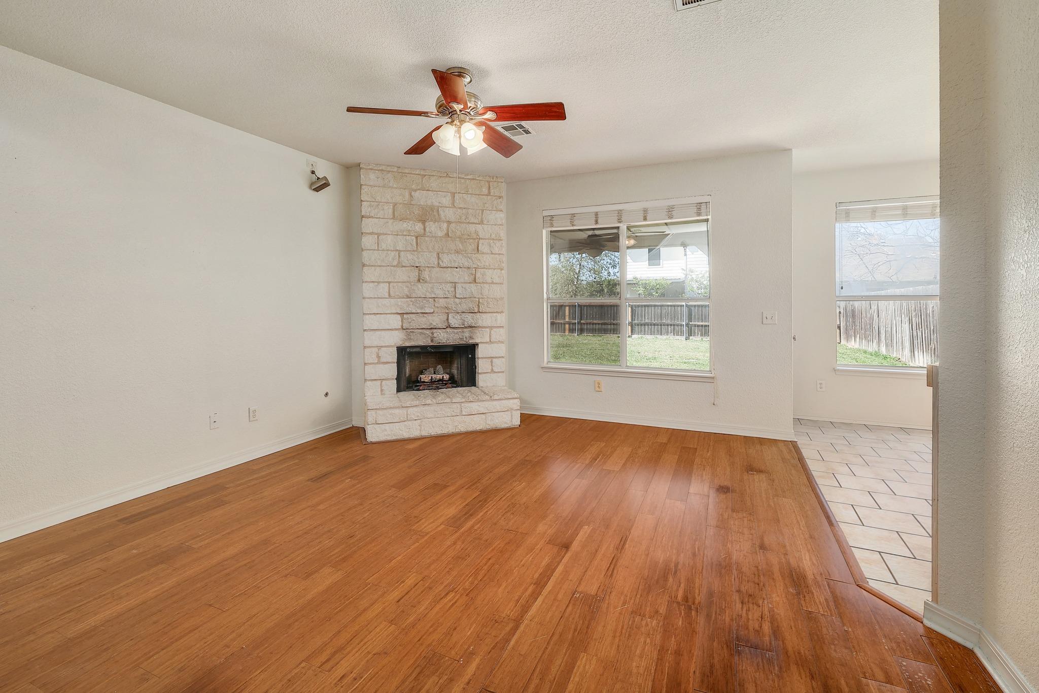 108 Prairie Springs CV — photo 5