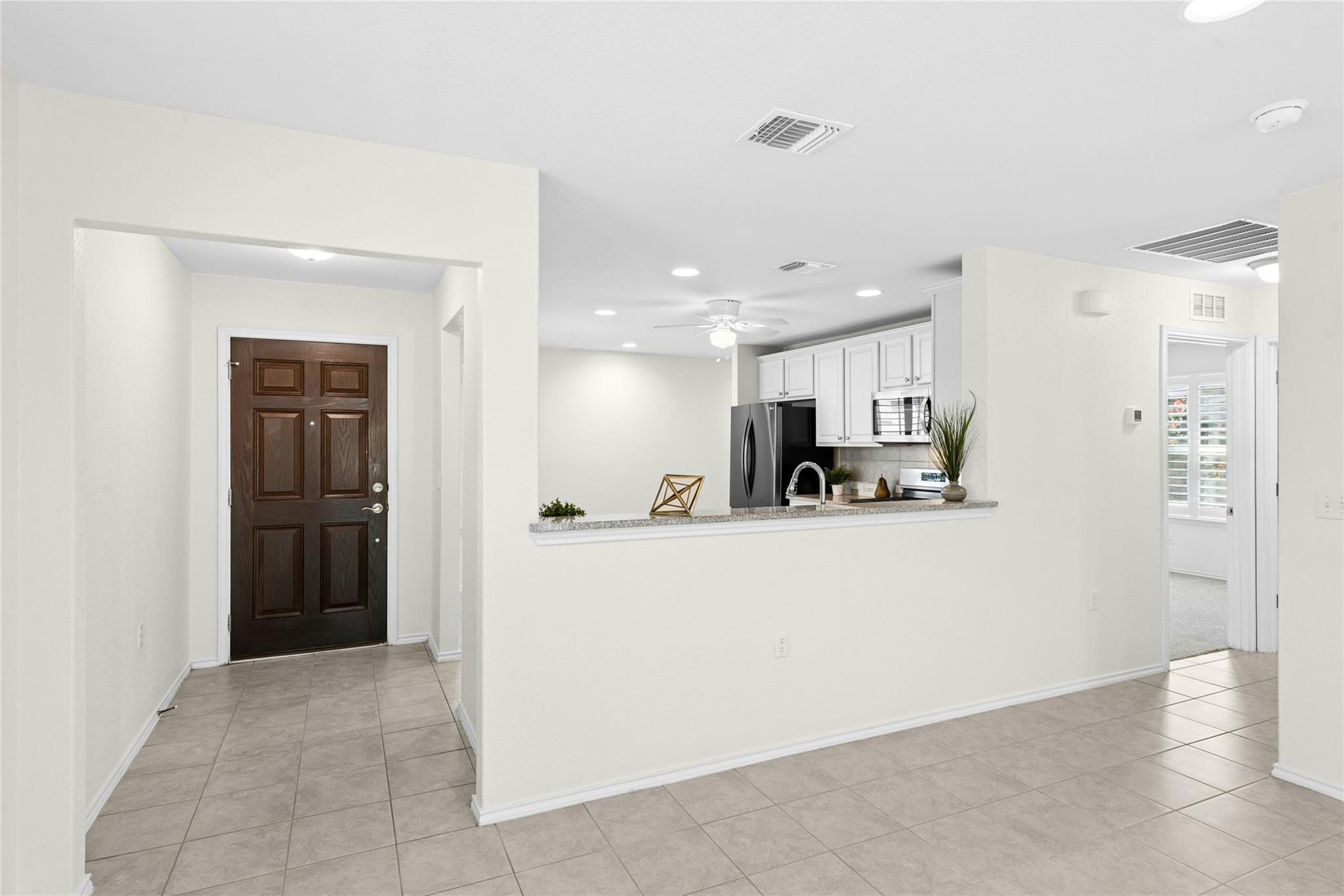 517 Rockport ST — photo 5