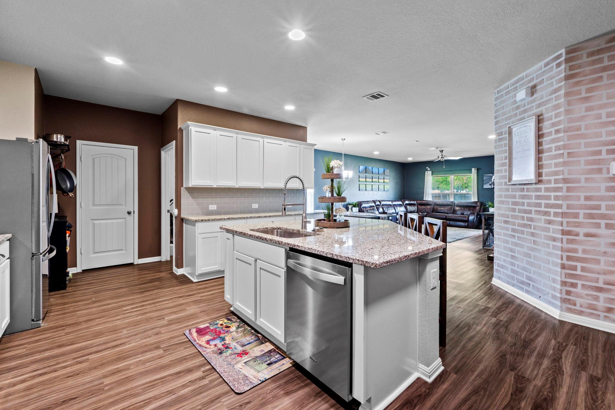 2417 Bridges Ranch RD — photo 3
