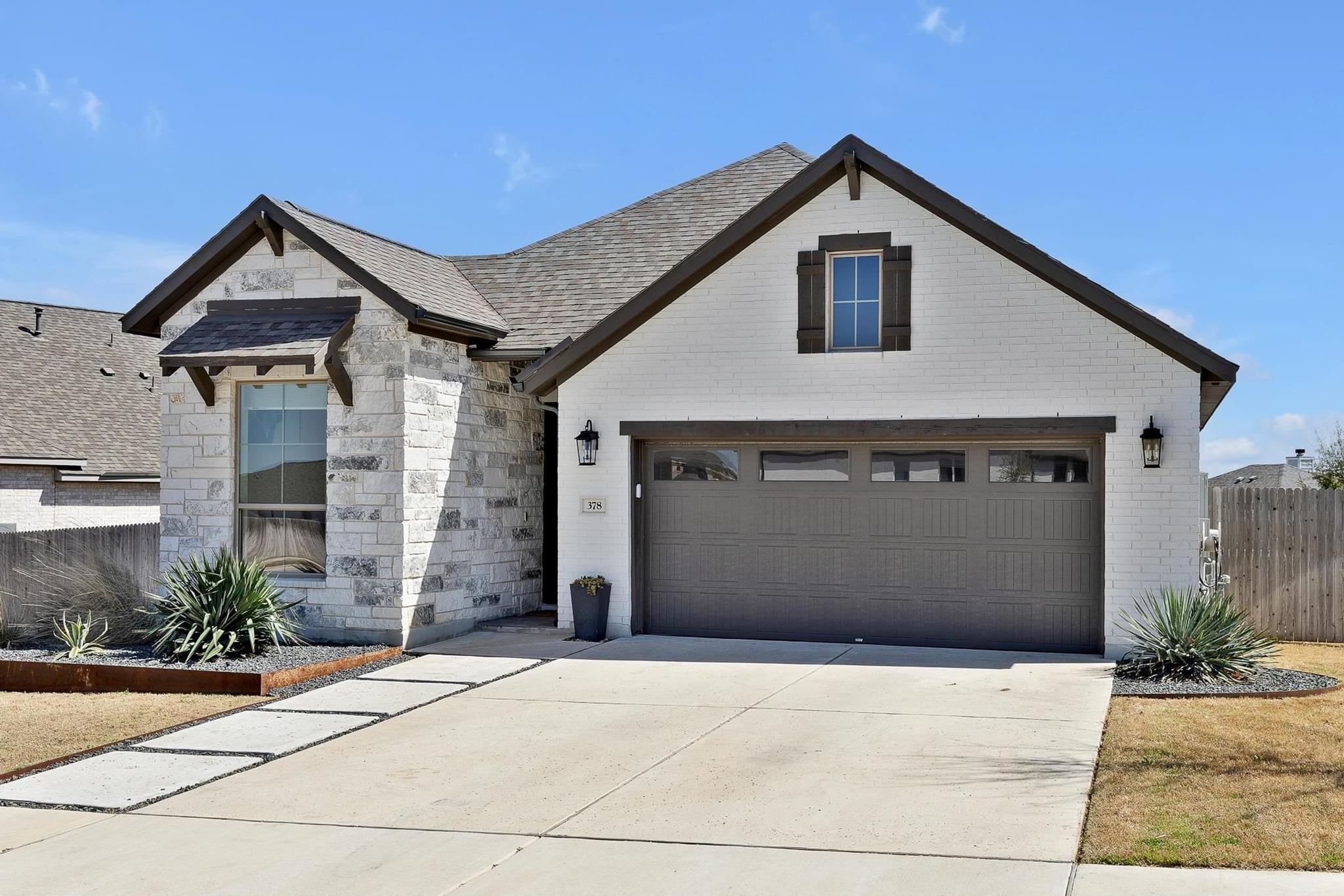 378 Carpenter Hill DR — photo 3