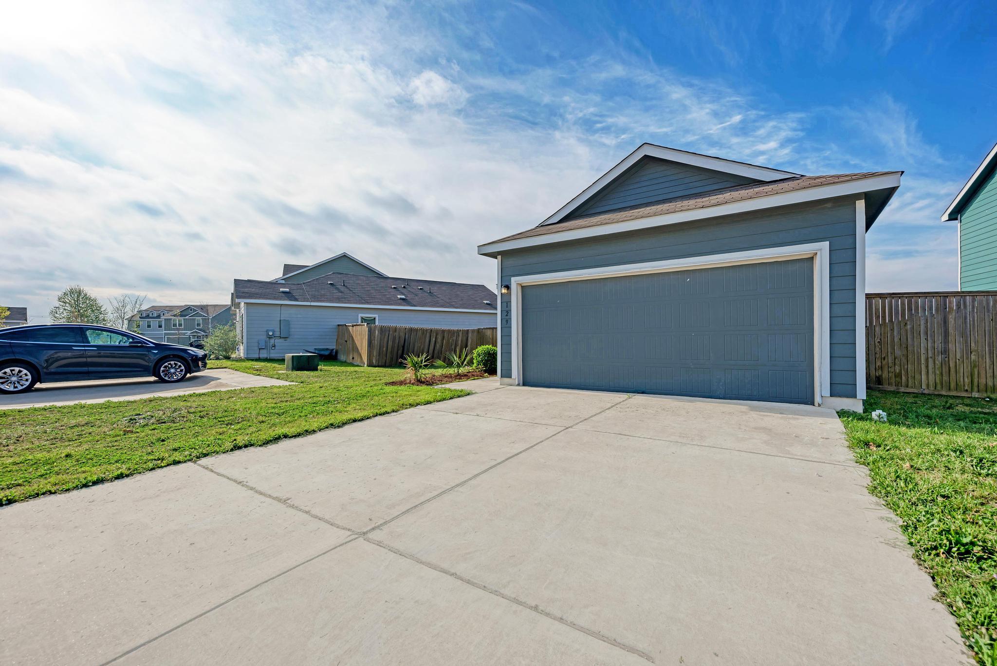 129 Vulcan DR — photo 4