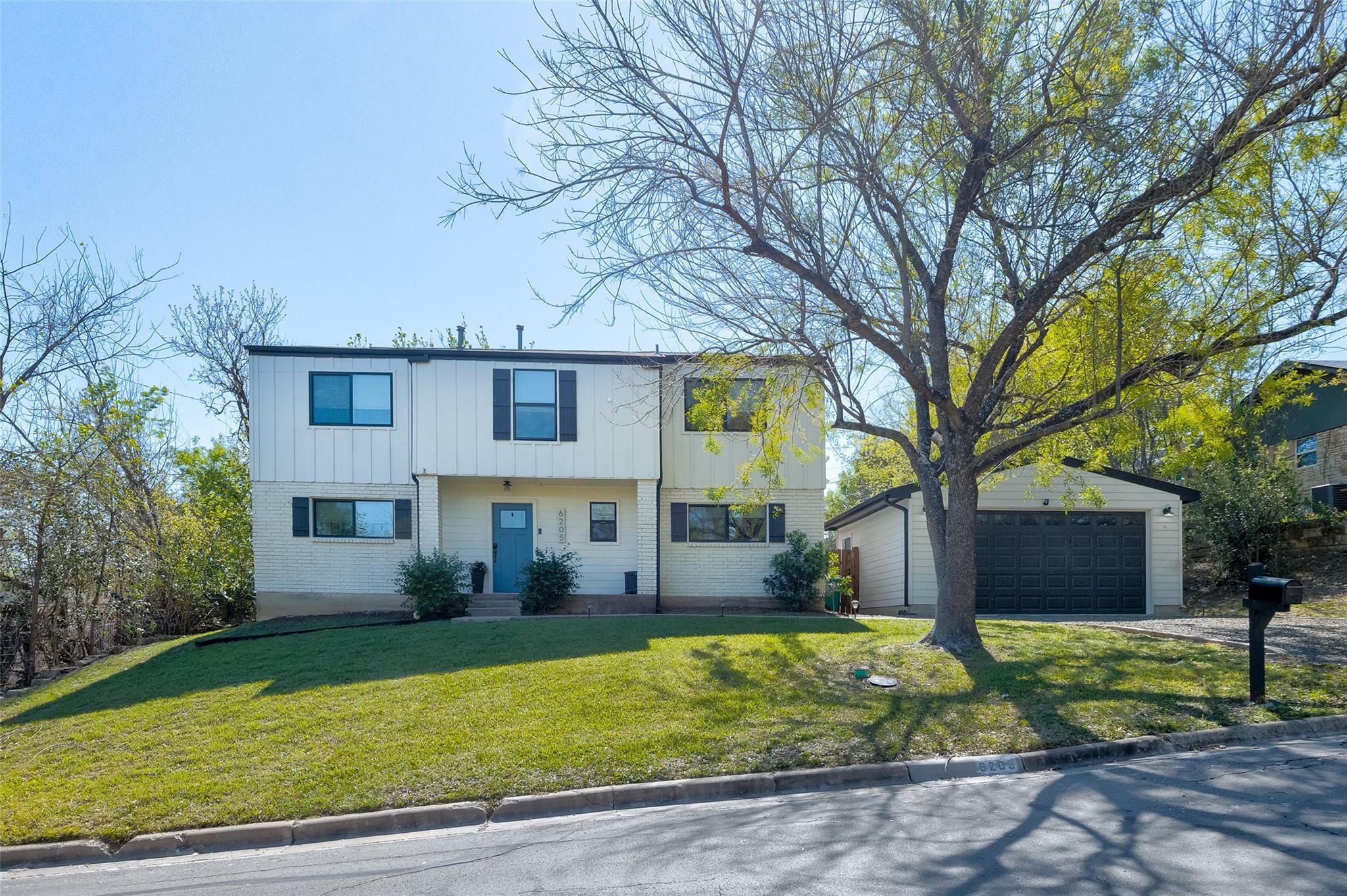 6205 Hylawn DR — photo 3