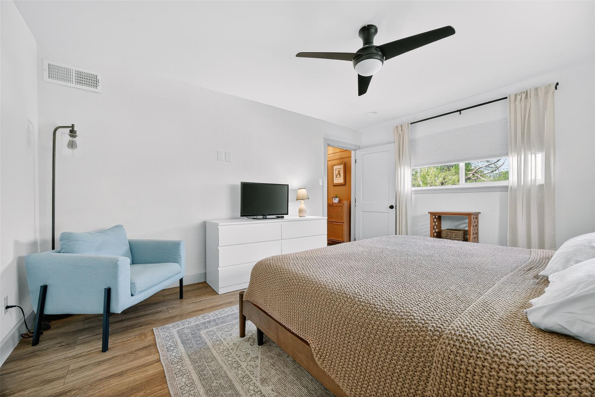 6205 Hylawn DR — photo 5