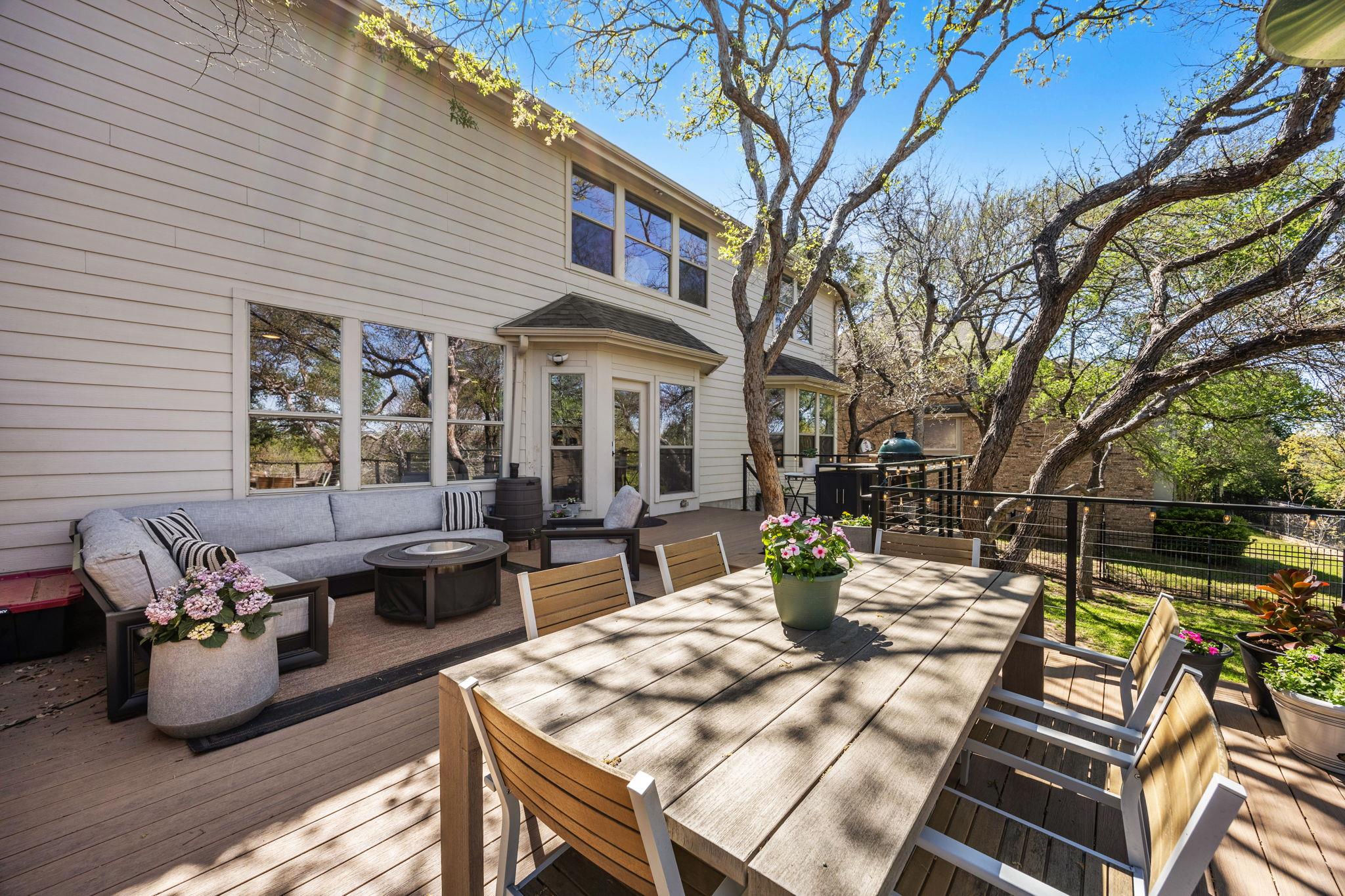 128 Las Colinas DR — photo 3
