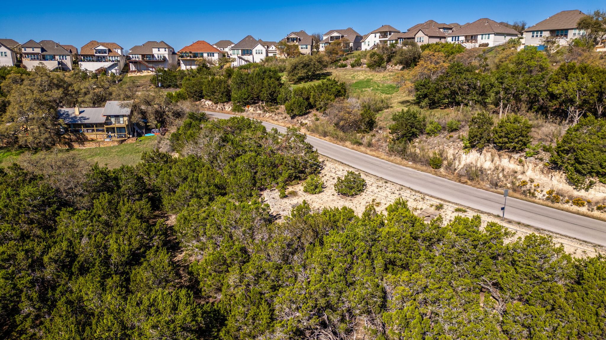 2711 Crosswind DR — photo 4