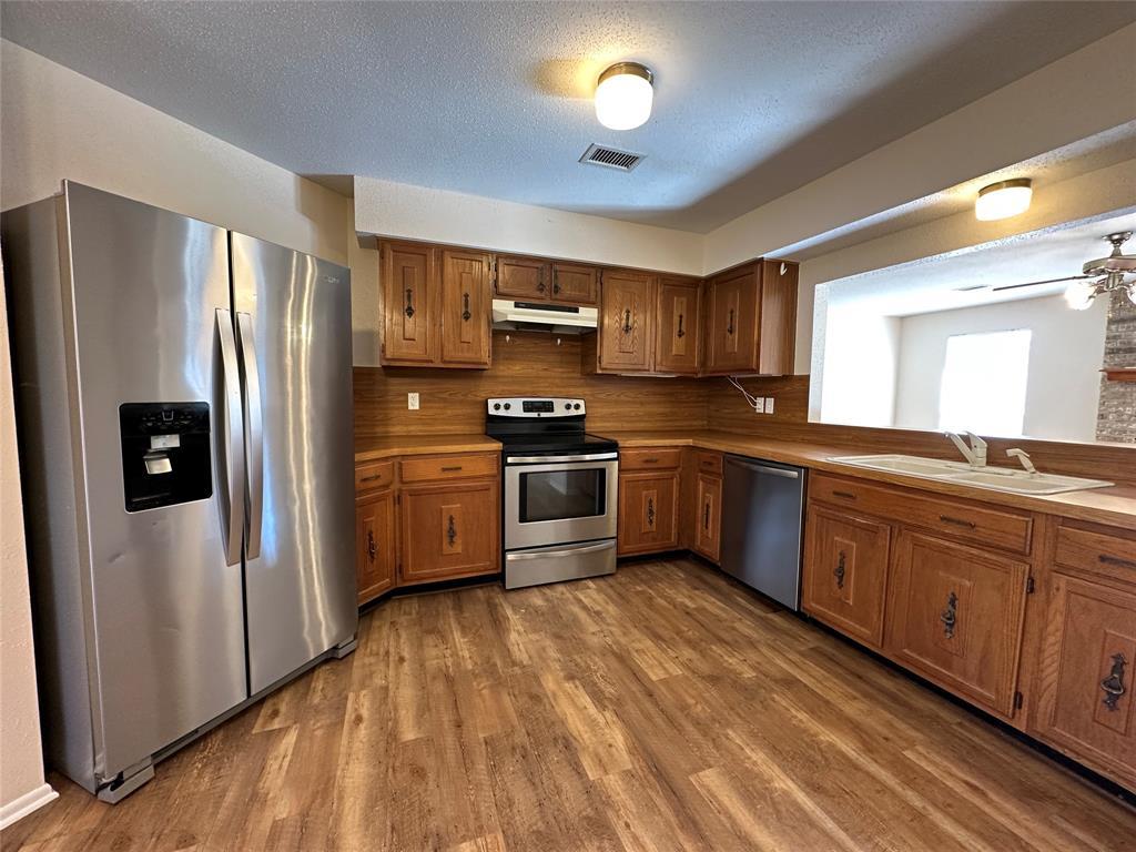 1047 Private Road 3022 — photo 3
