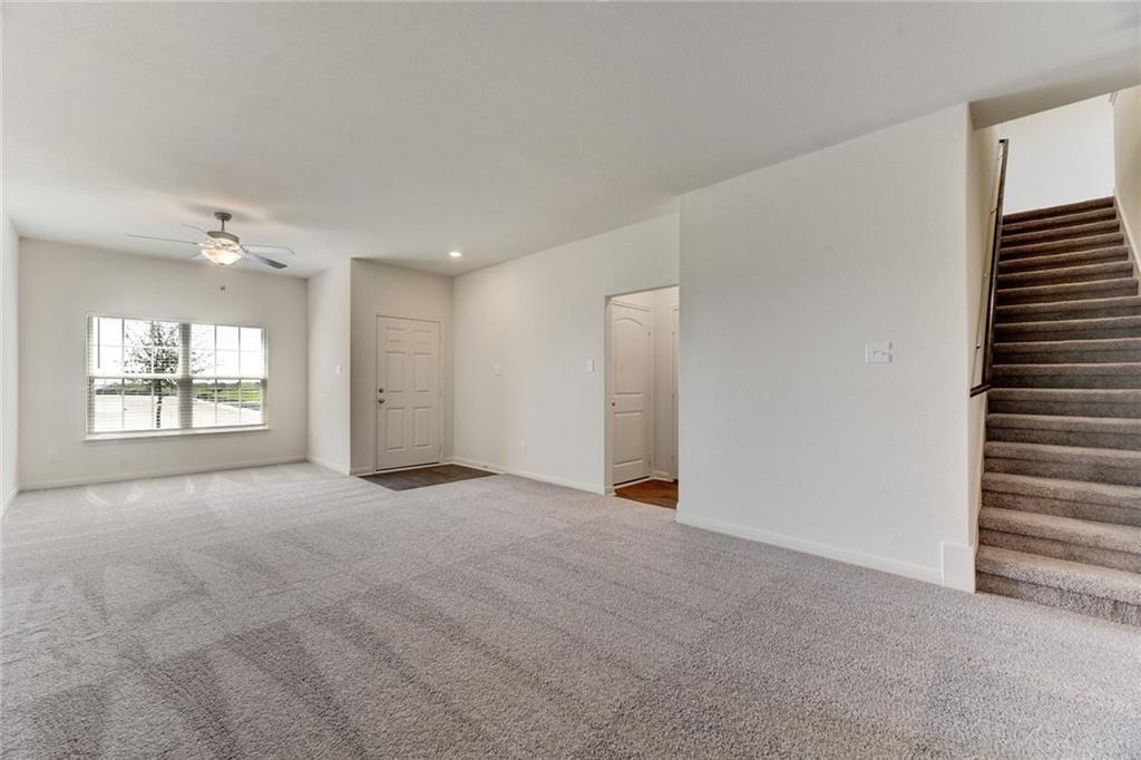 105 Brunswick LN — photo 4