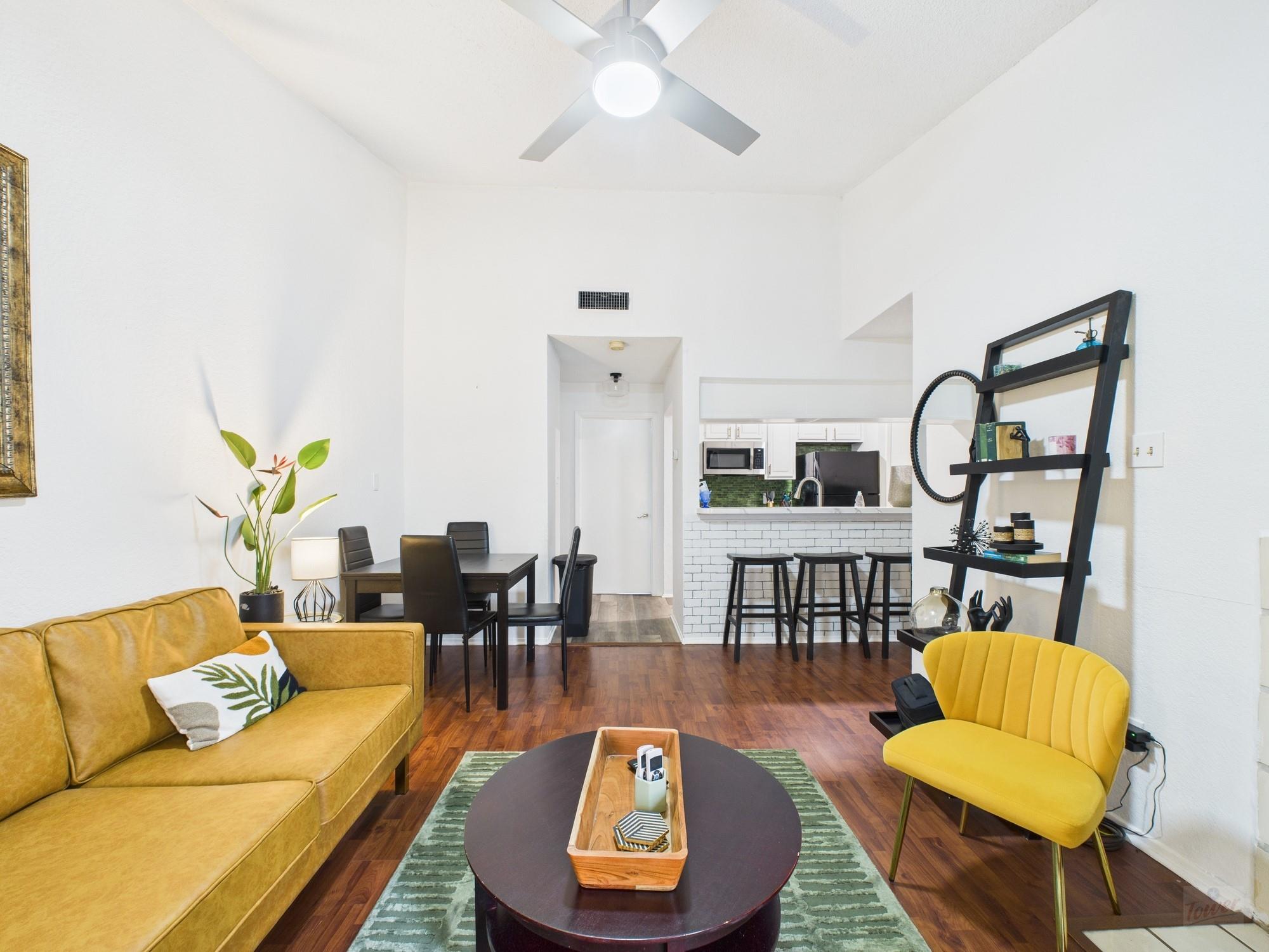 806 24th ST #300 — photo 3