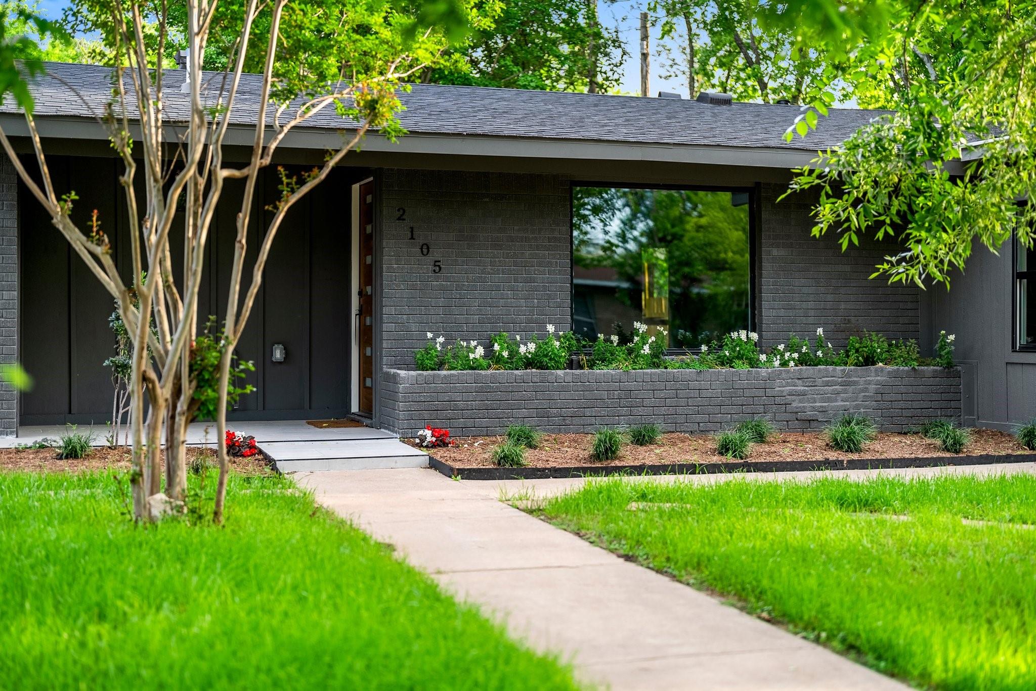 2105 Brunswick DR — photo 4