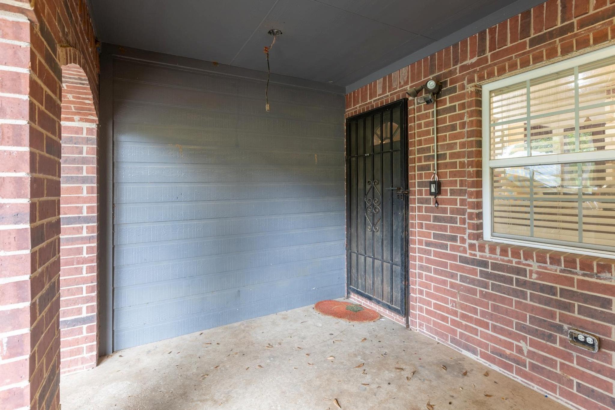 176 Old Lexington RD #C — photo 5