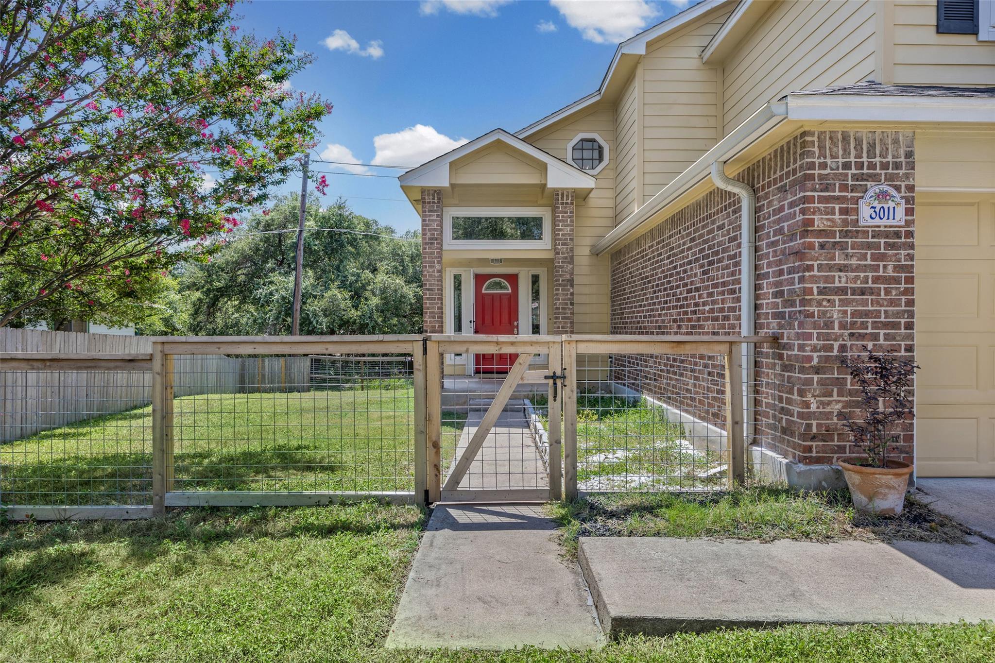 3011 Wadsworth WAY — photo 4