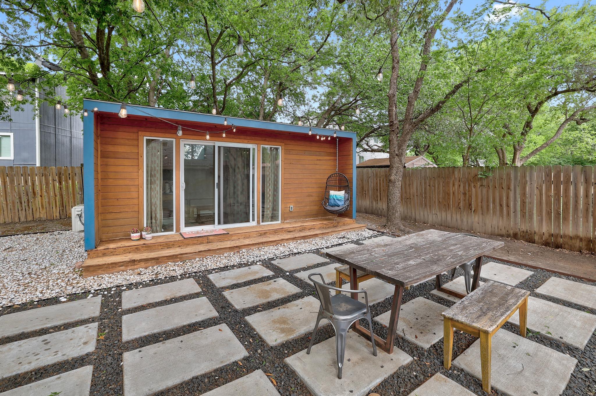 3100 Lynridge DR — photo 3
