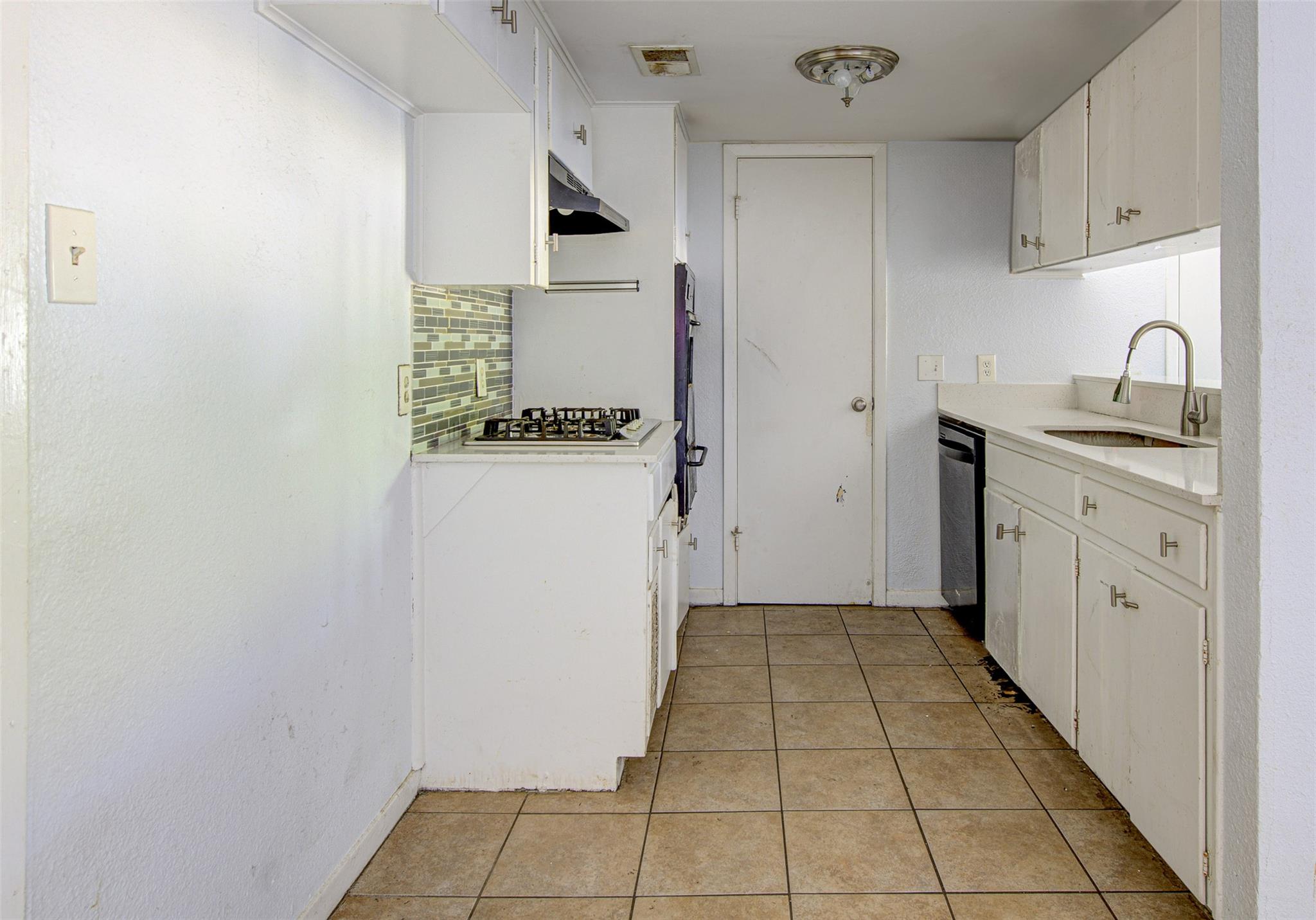 1306 Saint Johns Ave — photo 4