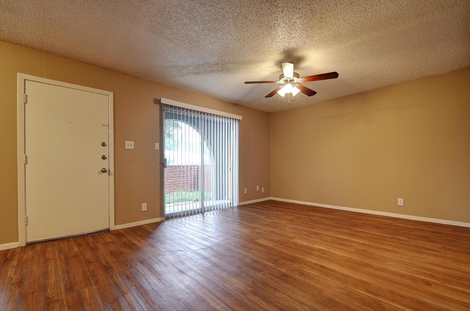 2414 Ventura DR #106 — photo 5