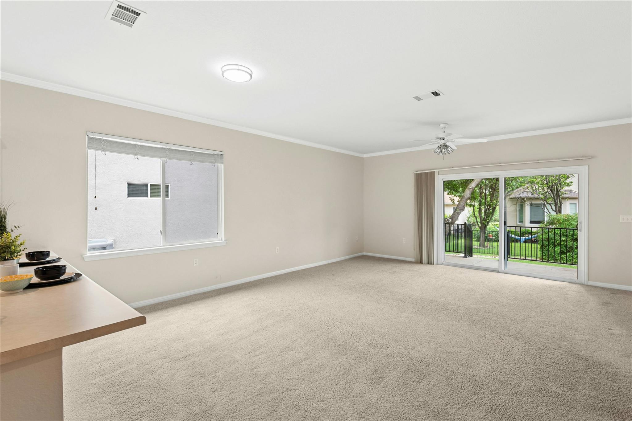 402 Colorado River RD — photo 5