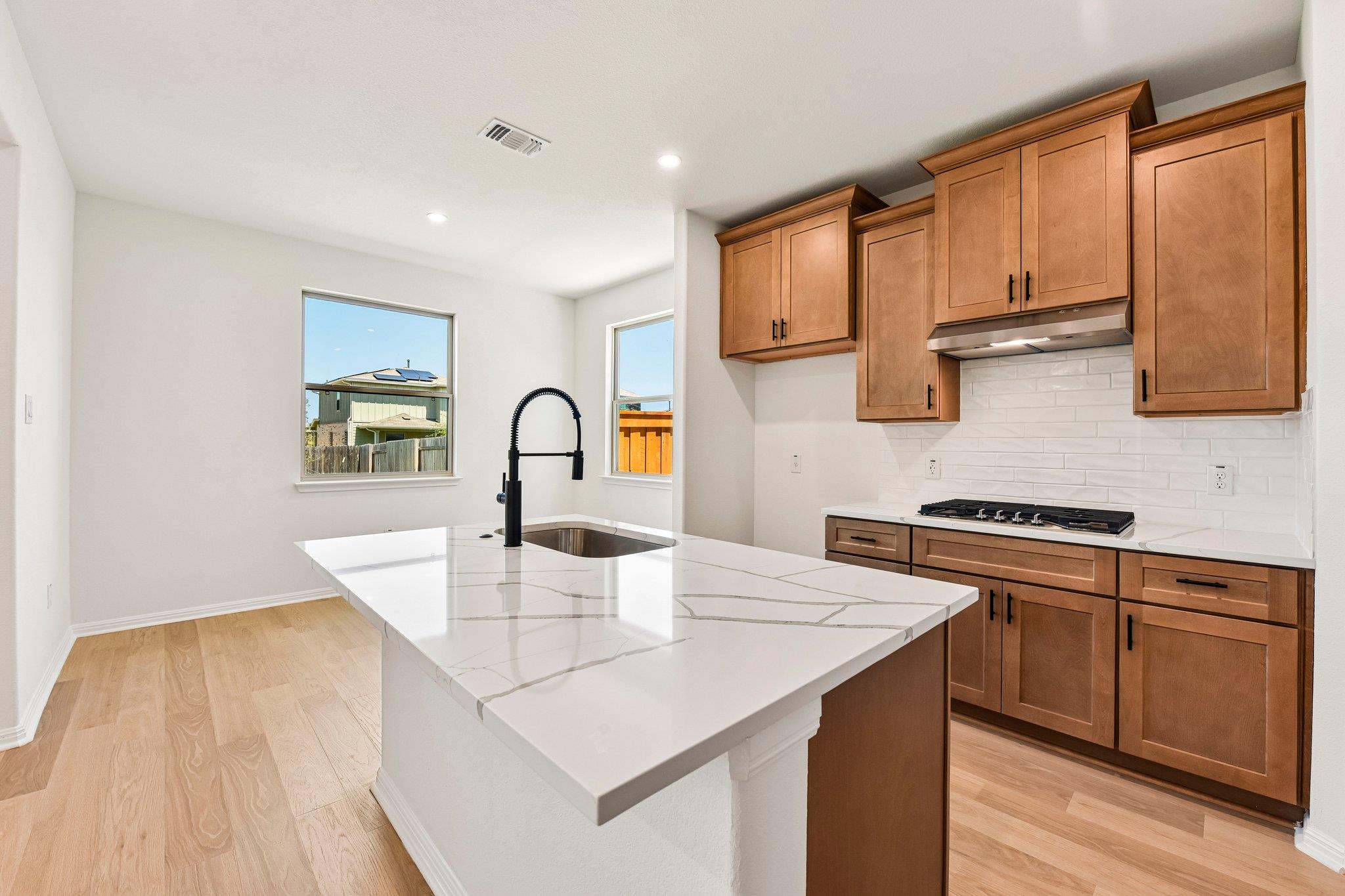 156 White Horses DR — photo 4