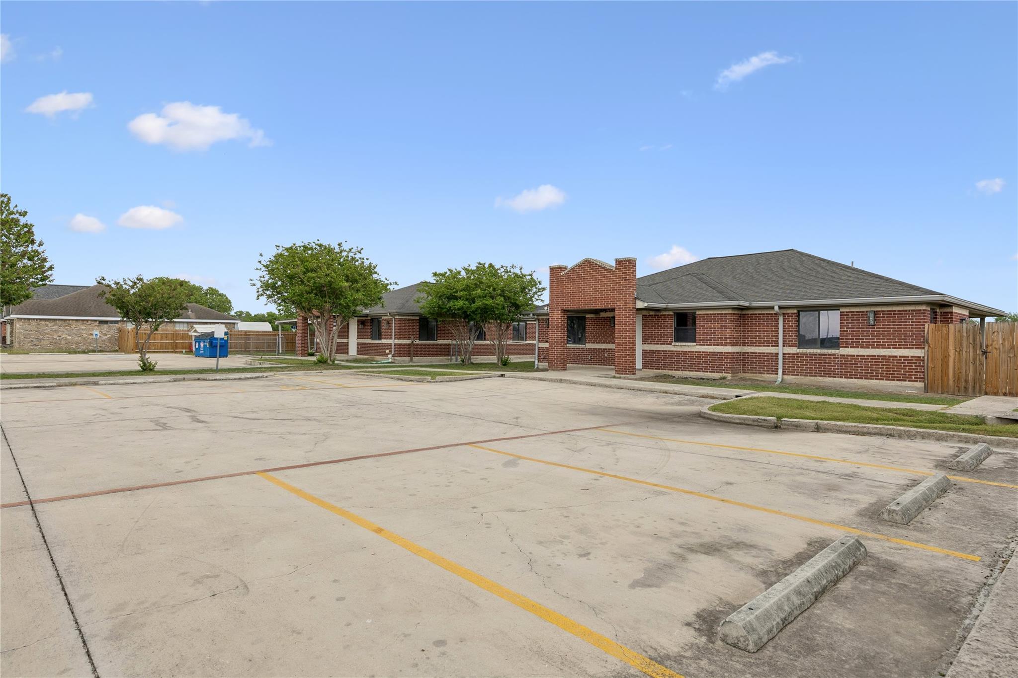 1024 Guadalupe ST — photo 3