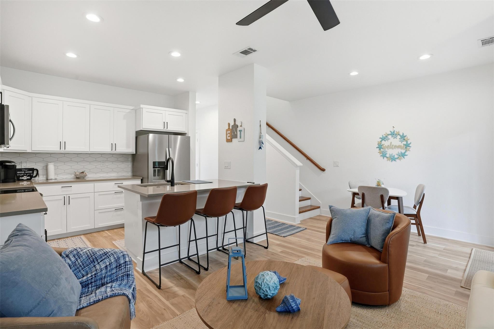 512 Palmer DR — photo 3