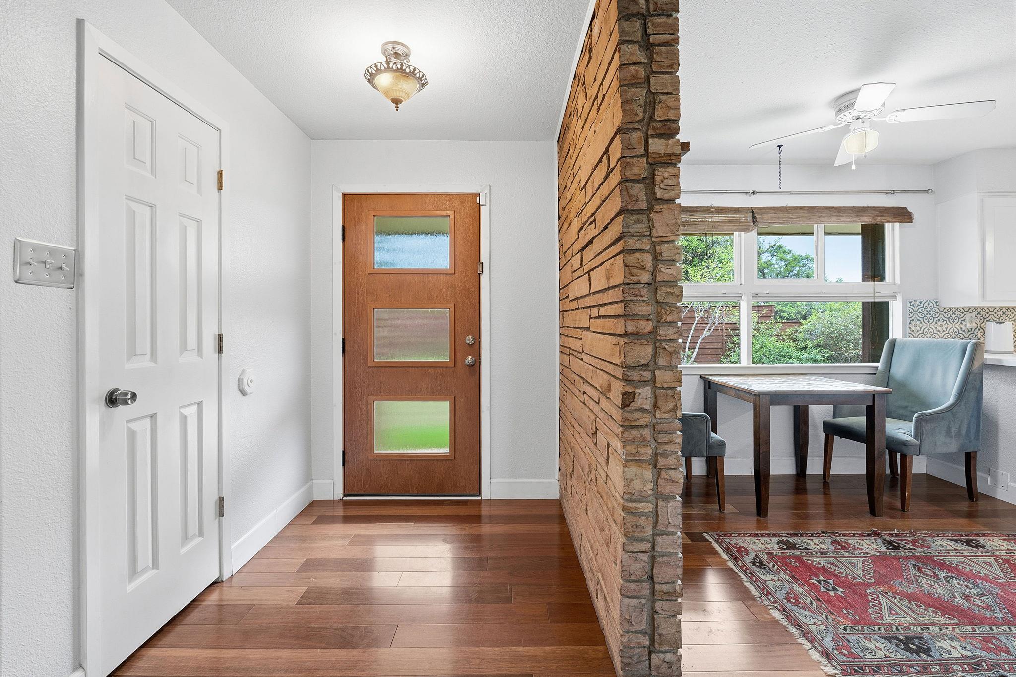 700 Corral LN — photo 5