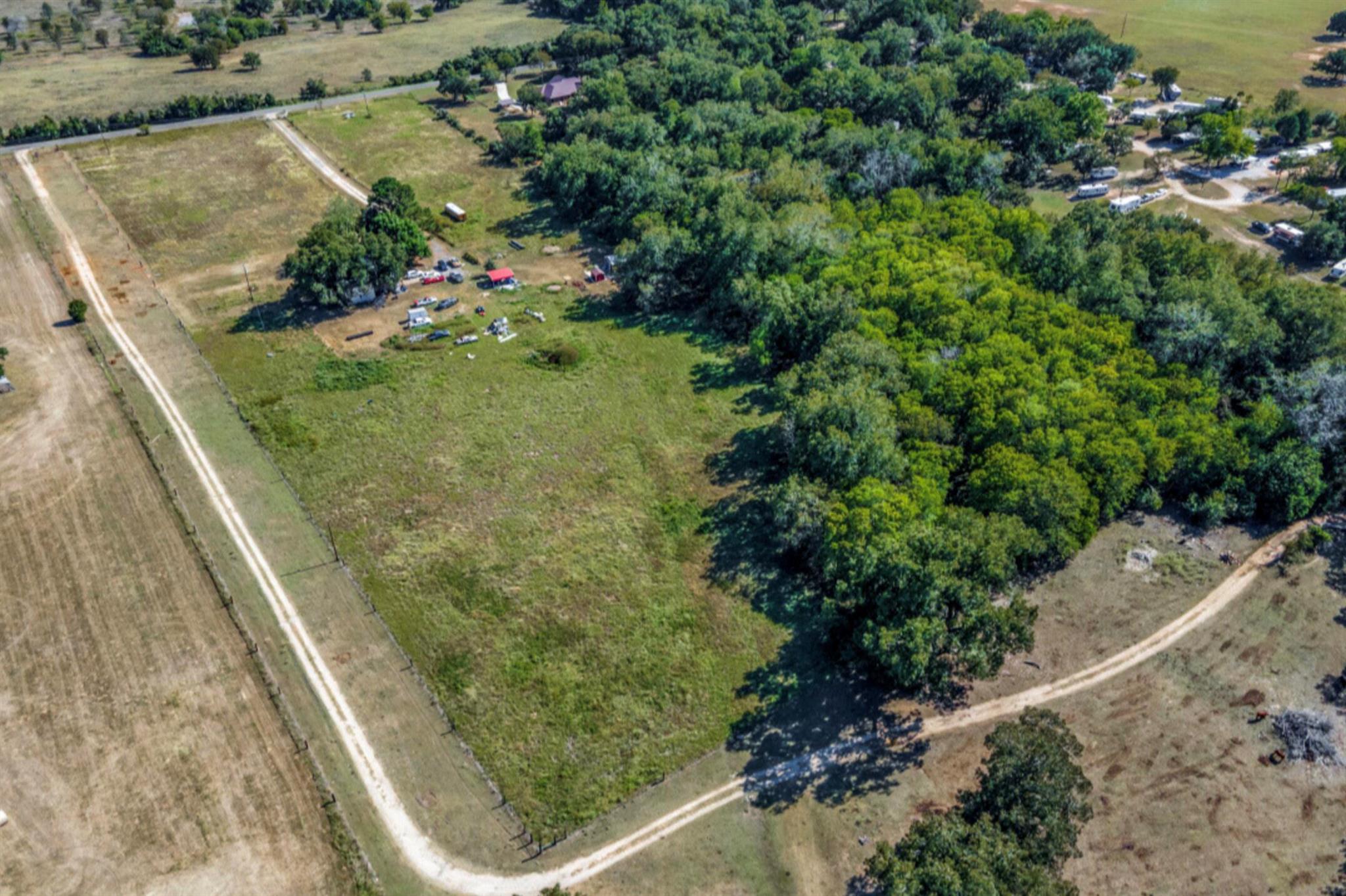 610 Pleasant Grove RD — photo 4