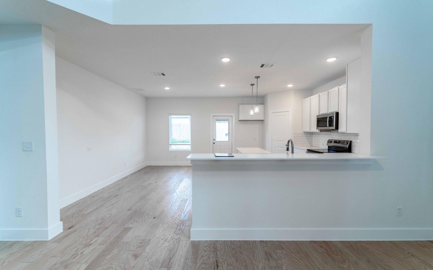 117 Cougar Hill DR — photo 5